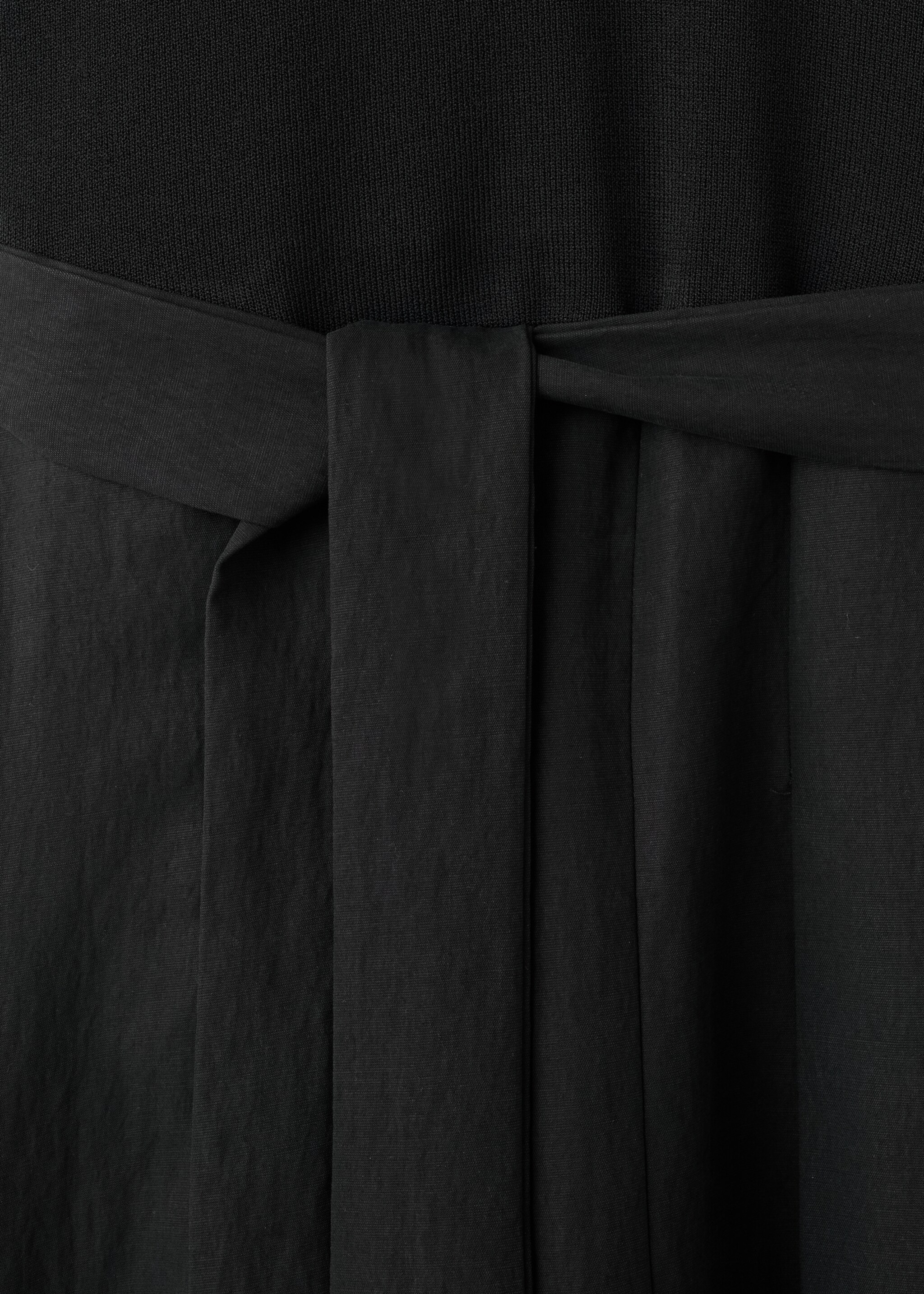 Combined woven dress with belt - Details of the article 8, Black. Ref: 17025819-00.