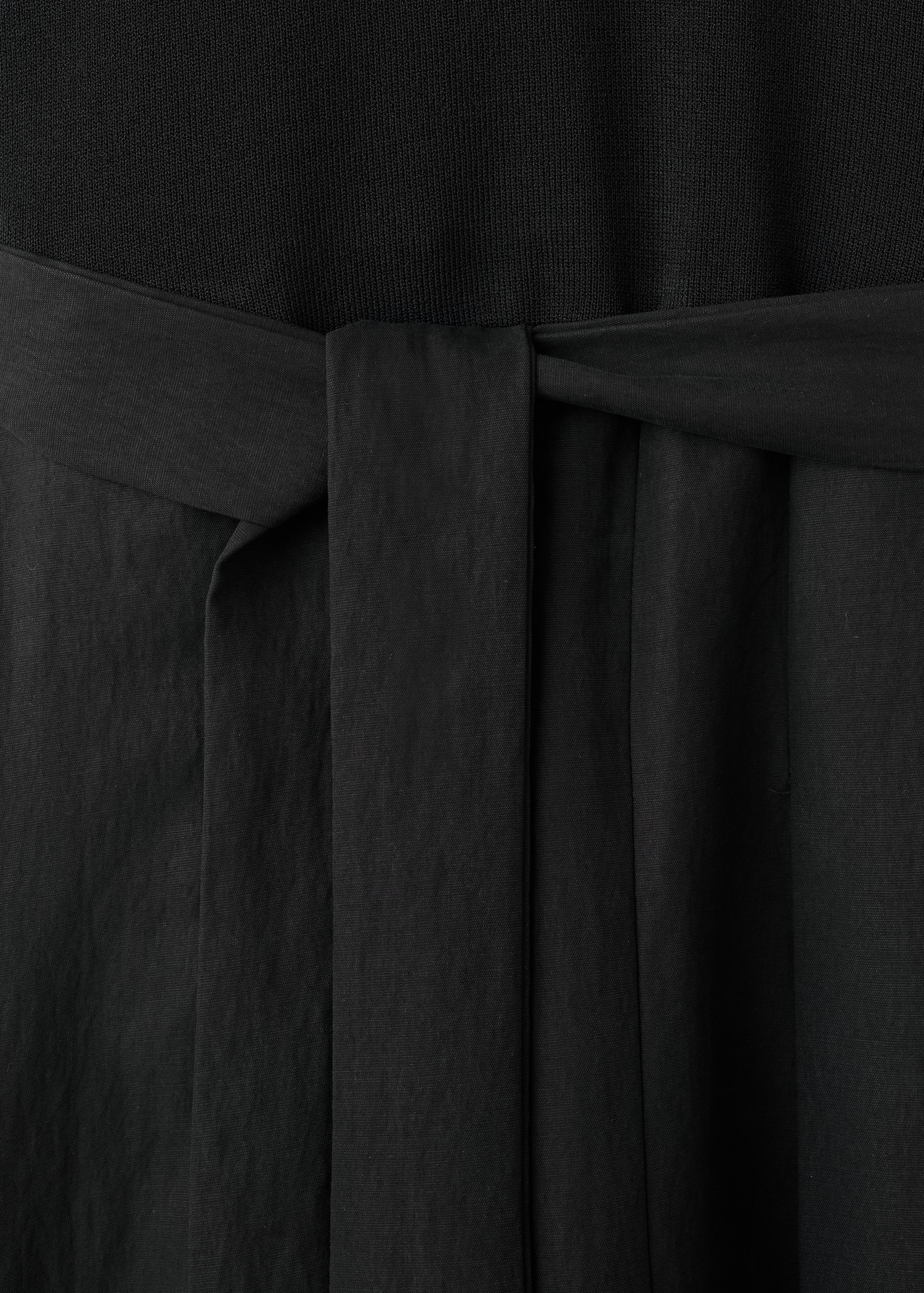 Combined woven dress with belt - Details of the article 8