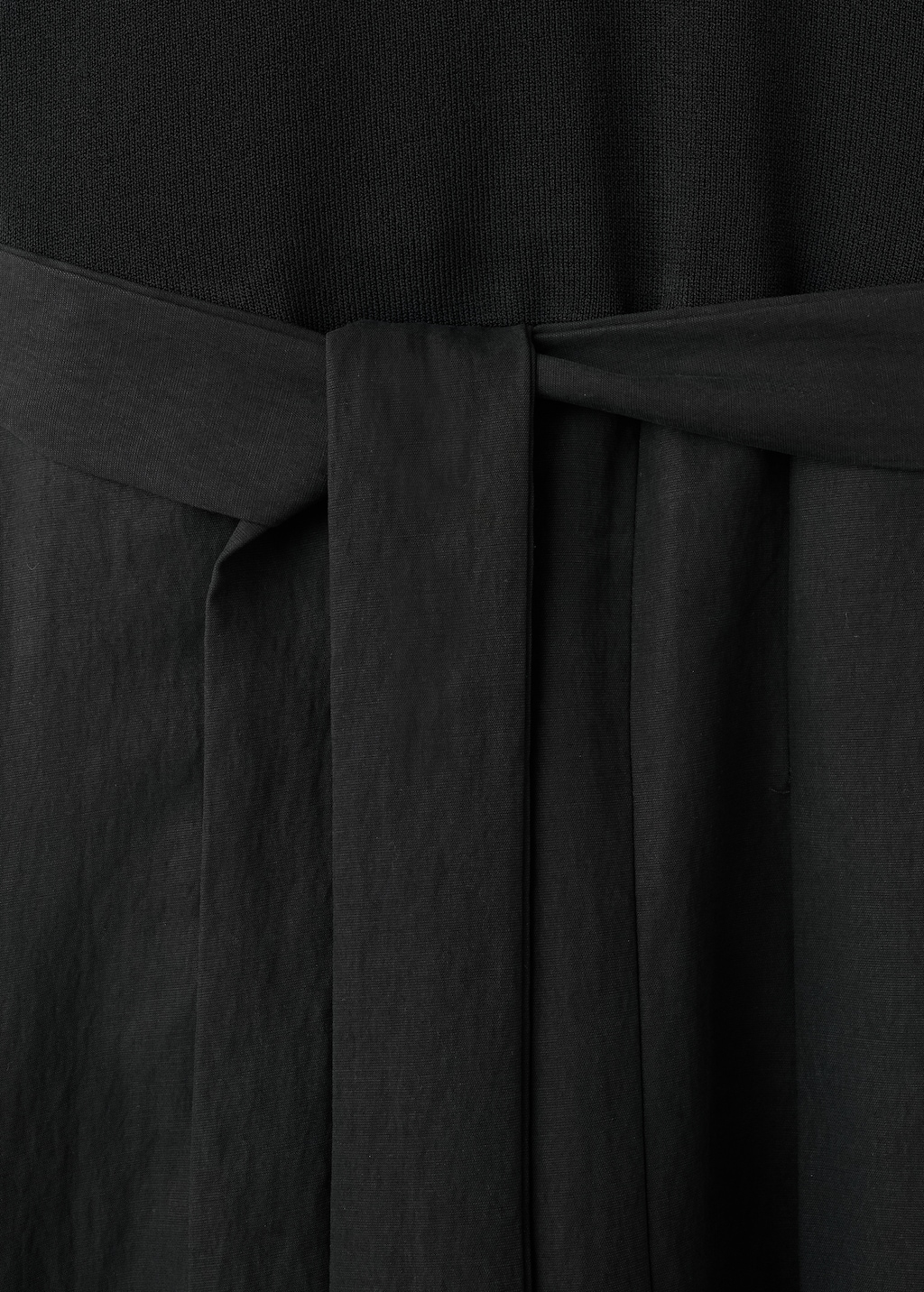 Combined woven dress with belt