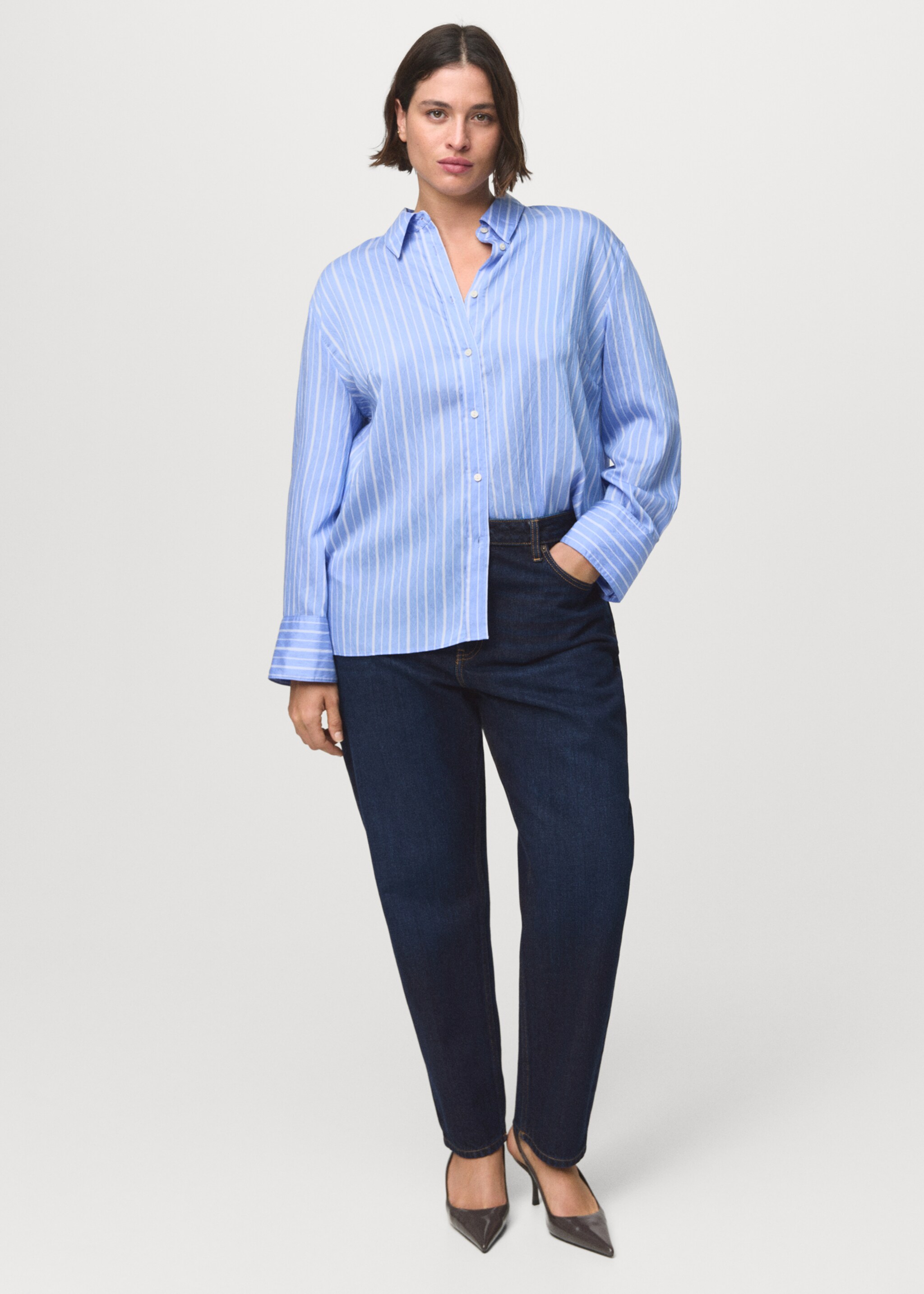 Mom2000 high-rise jeans - Details of the article 3, Dark Blue. Ref: 17025827-00.