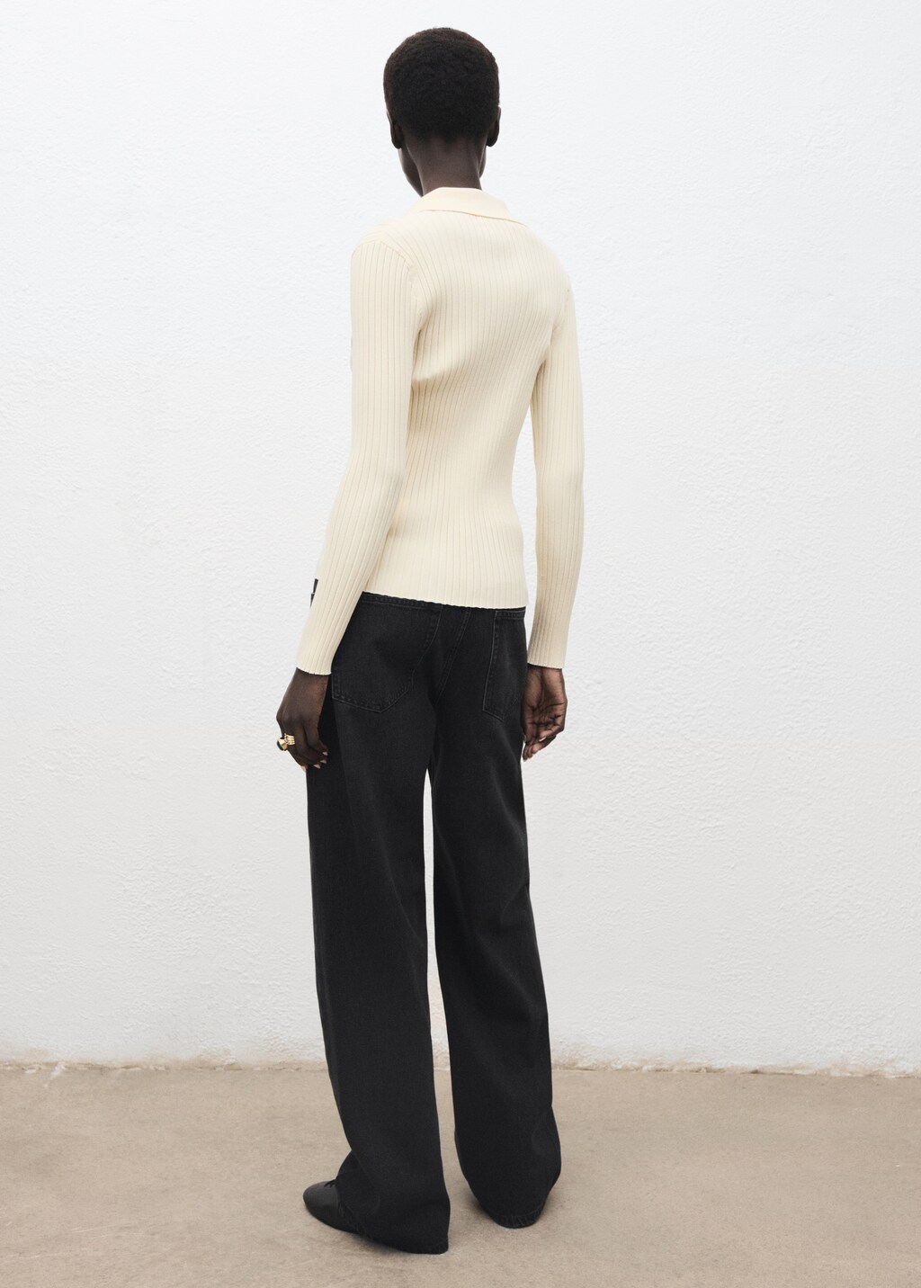 Mango Mid-rise barrel jeans