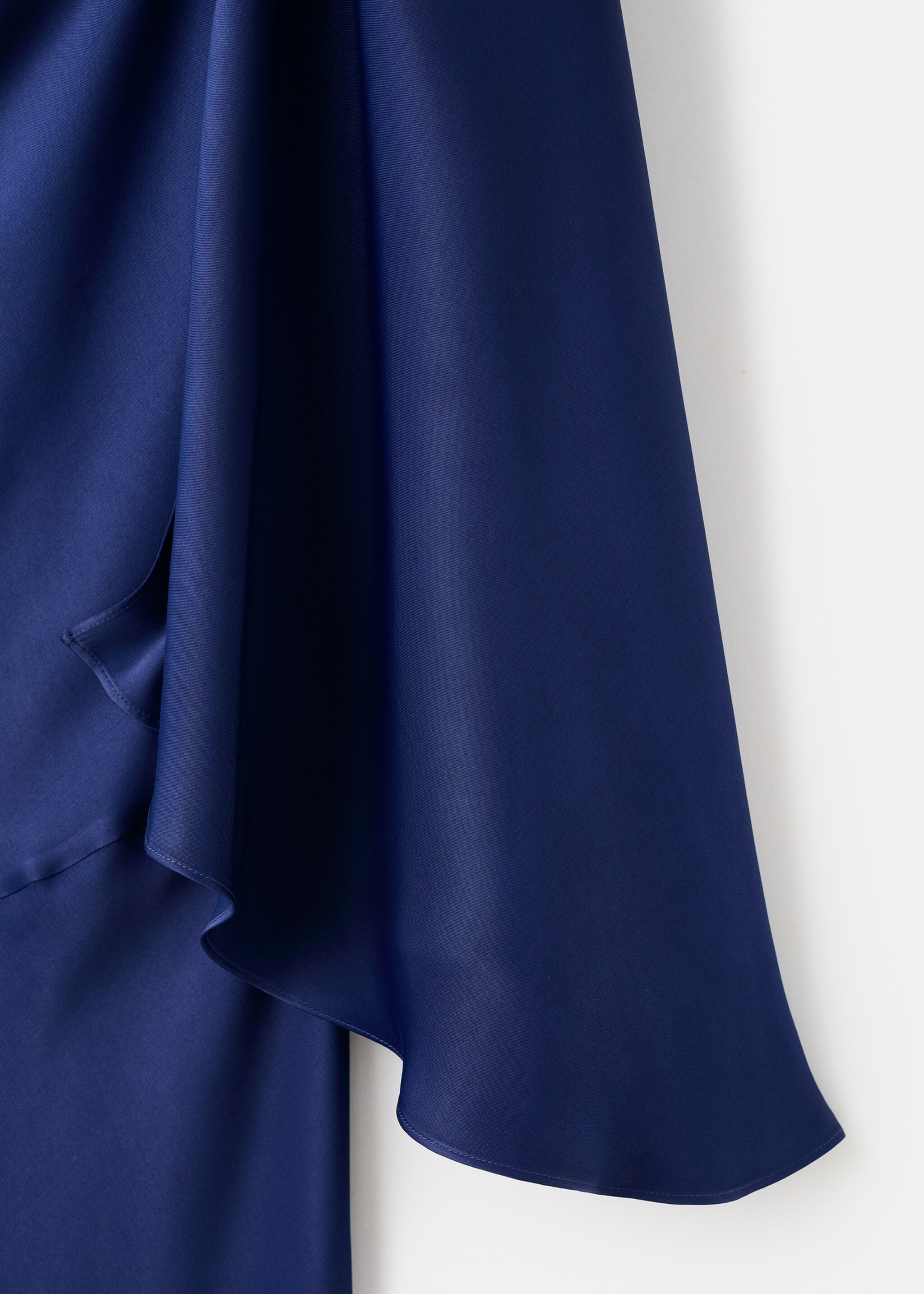 Robe satinée asymétrique - Détail de l'article 0, Bleu marine. Ref: 17025831-00.