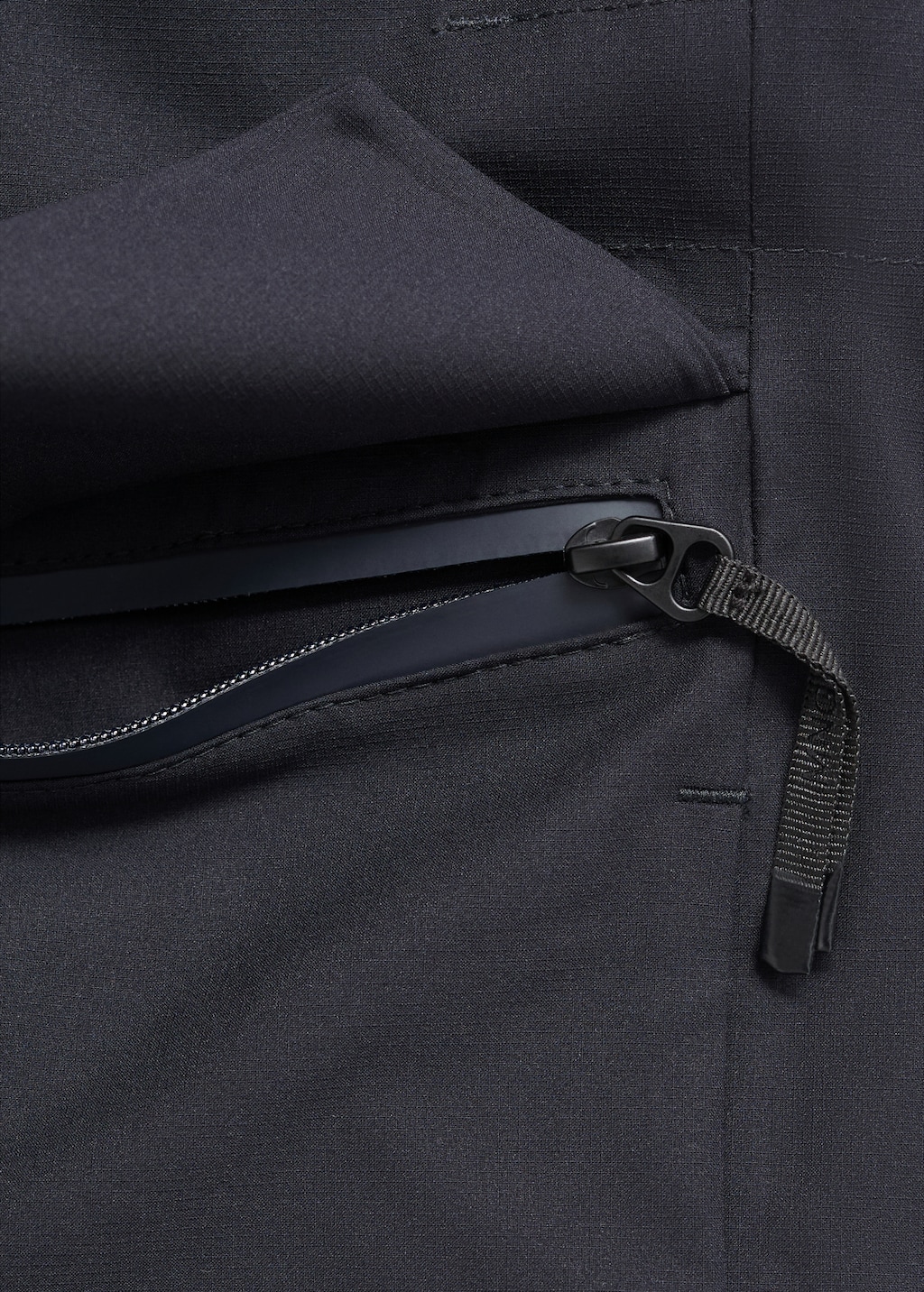 Waterproof jacket with Thermolite® padding