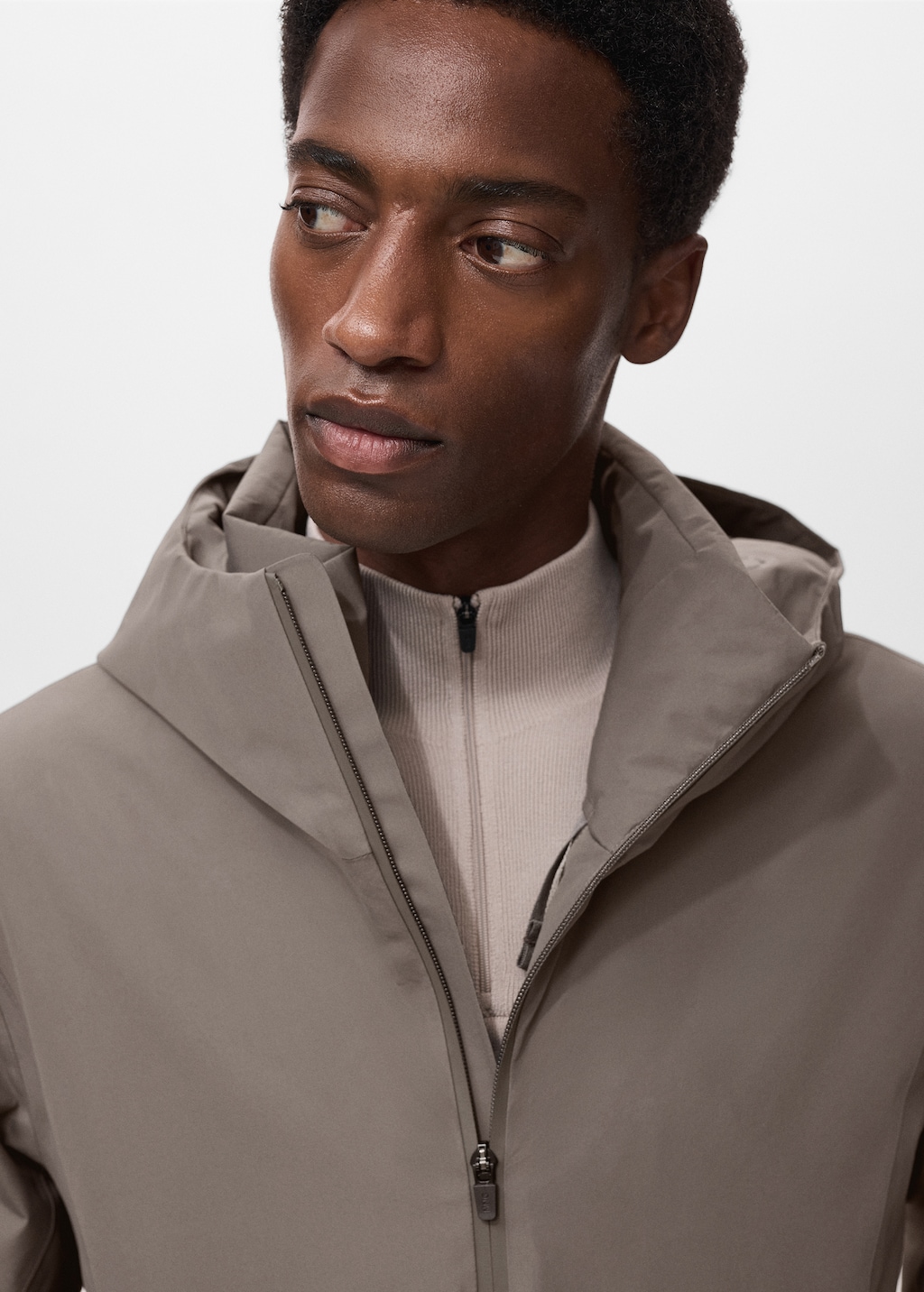 Water-repellent Thermolite® hooded jacket
