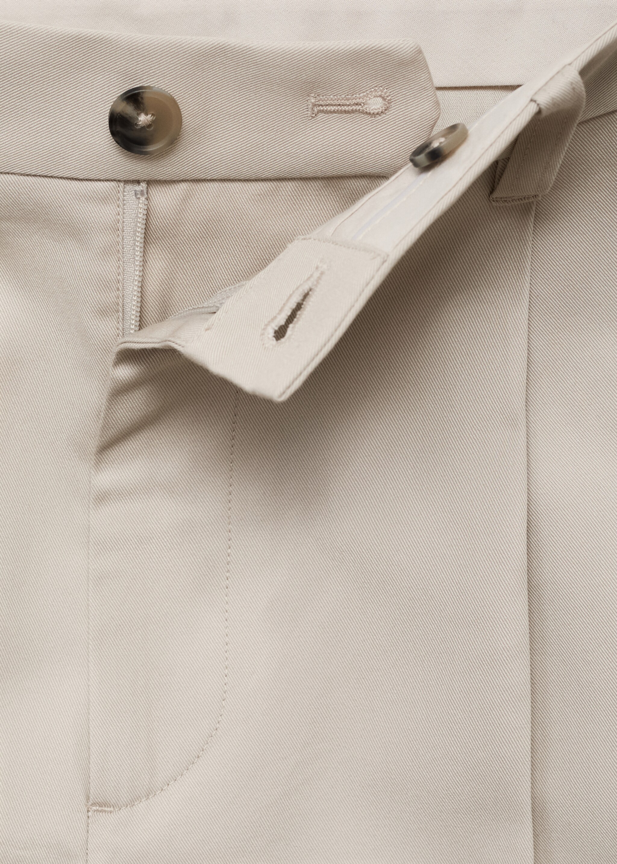 Pantalon regular fit coton pinces - Détail de l'article 0, Sable. Ref: 17025970-00.