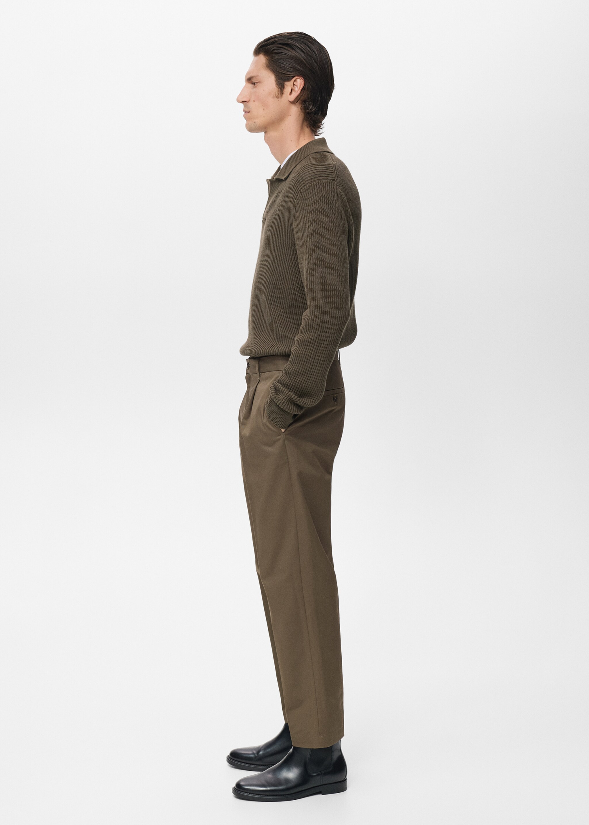 Pantalon regular fit coton pinces - Détail de l'article 6, Marron. Ref: 17025970-00.