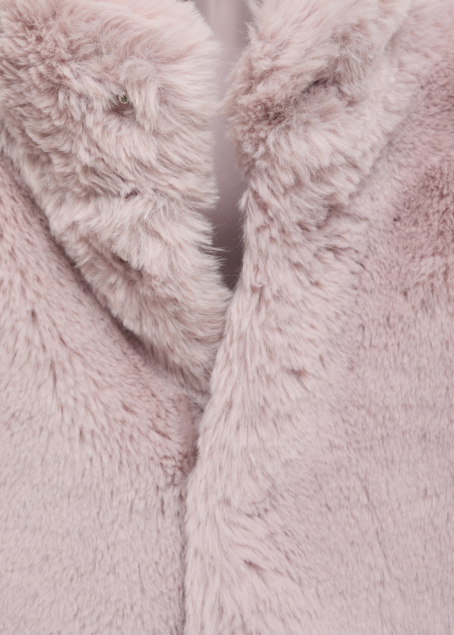 Fur-effect coat - Details of the article 8