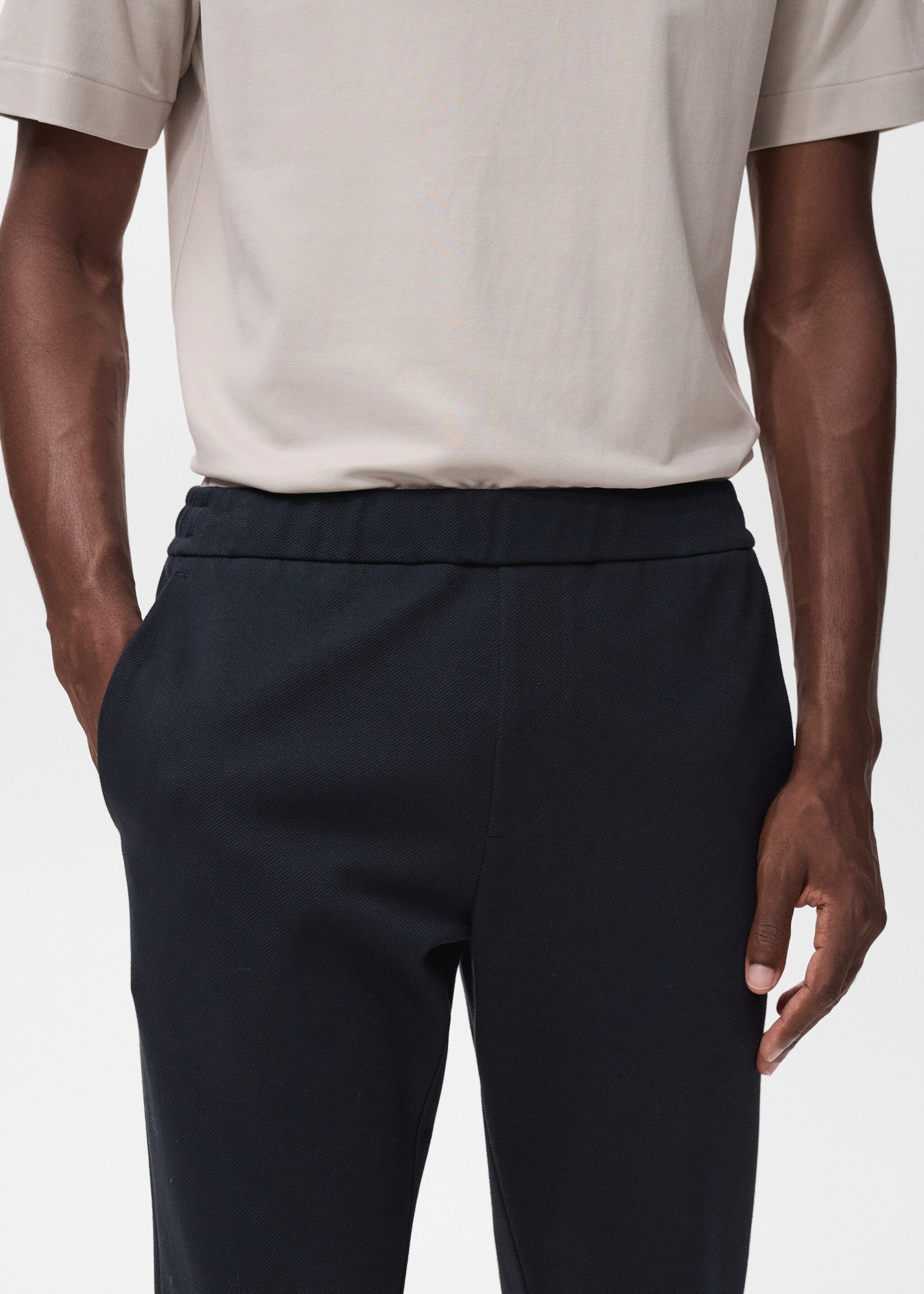 Pantalón jogger técnico estructura - Detalle del artículo 1, Azul marino. Ref: 17025977-00.