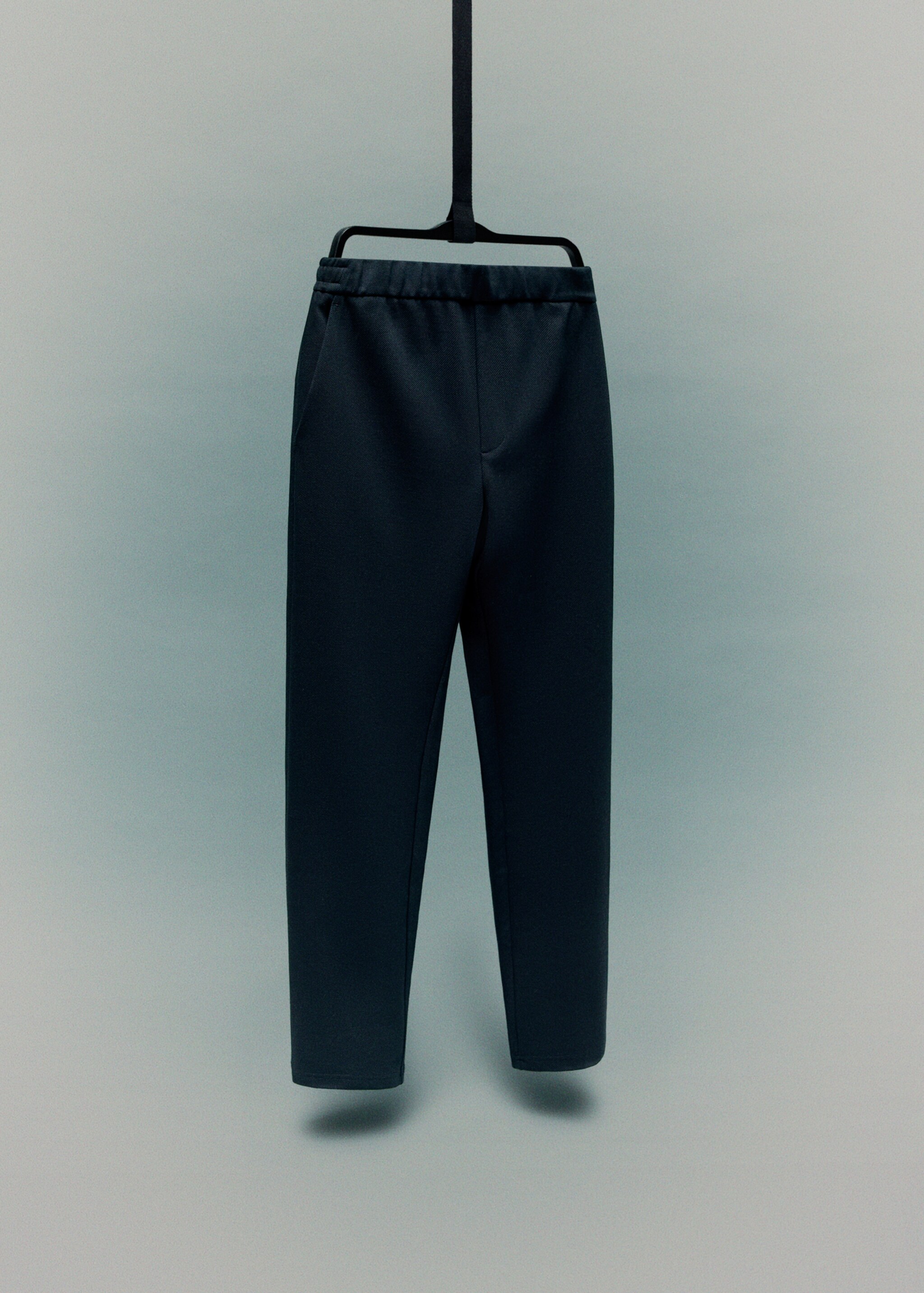 Technical structured joggers - Details of the article 9, Navy. Ref: 17025977-00.