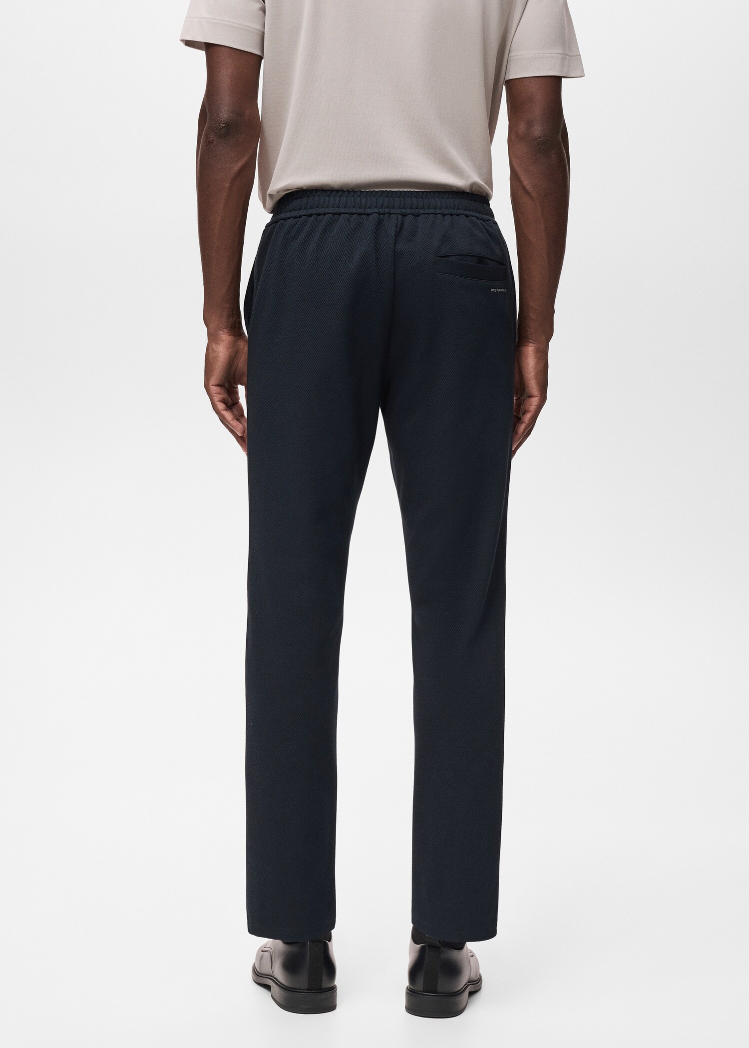 Pantalón jogger técnico estructura - Reverso del artículo