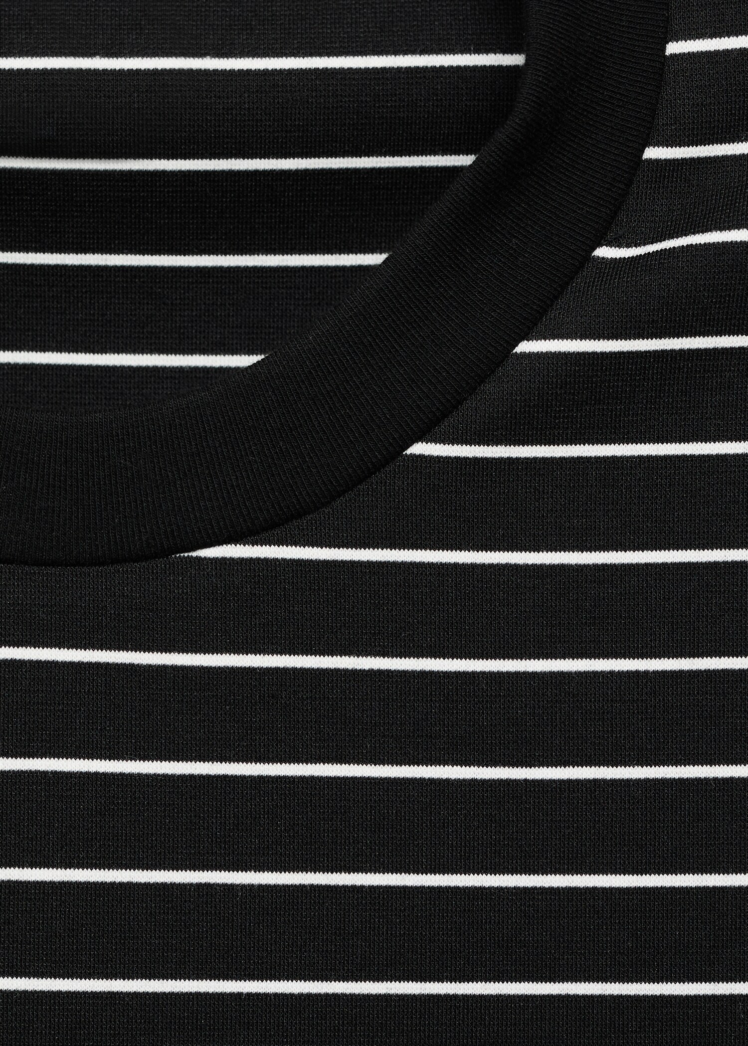 Striped long sleeves t-shirt - Details of the article 8