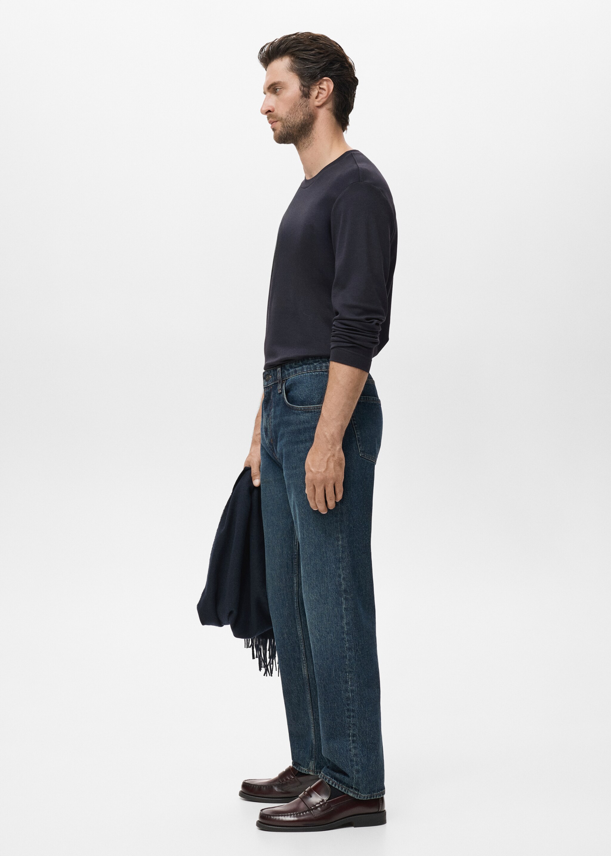 Long sleeve regular fit T-shirt - Details of the article 2, Navy. Ref: 17025979-00.