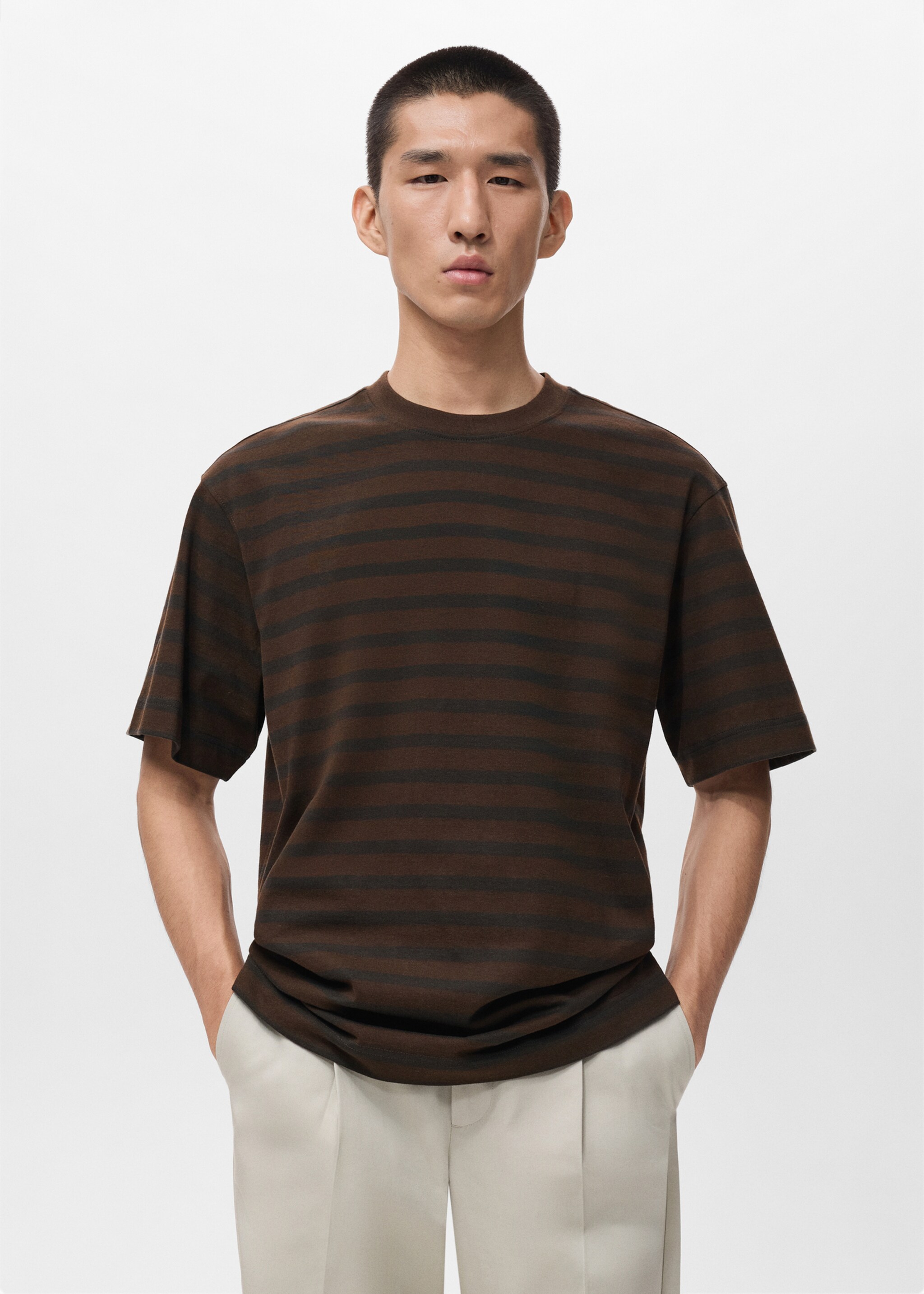 Gestreepte T-shirt 100% katoen relaxed fit - Middenvlak, Middenbruin. Ref: 17025980-00.