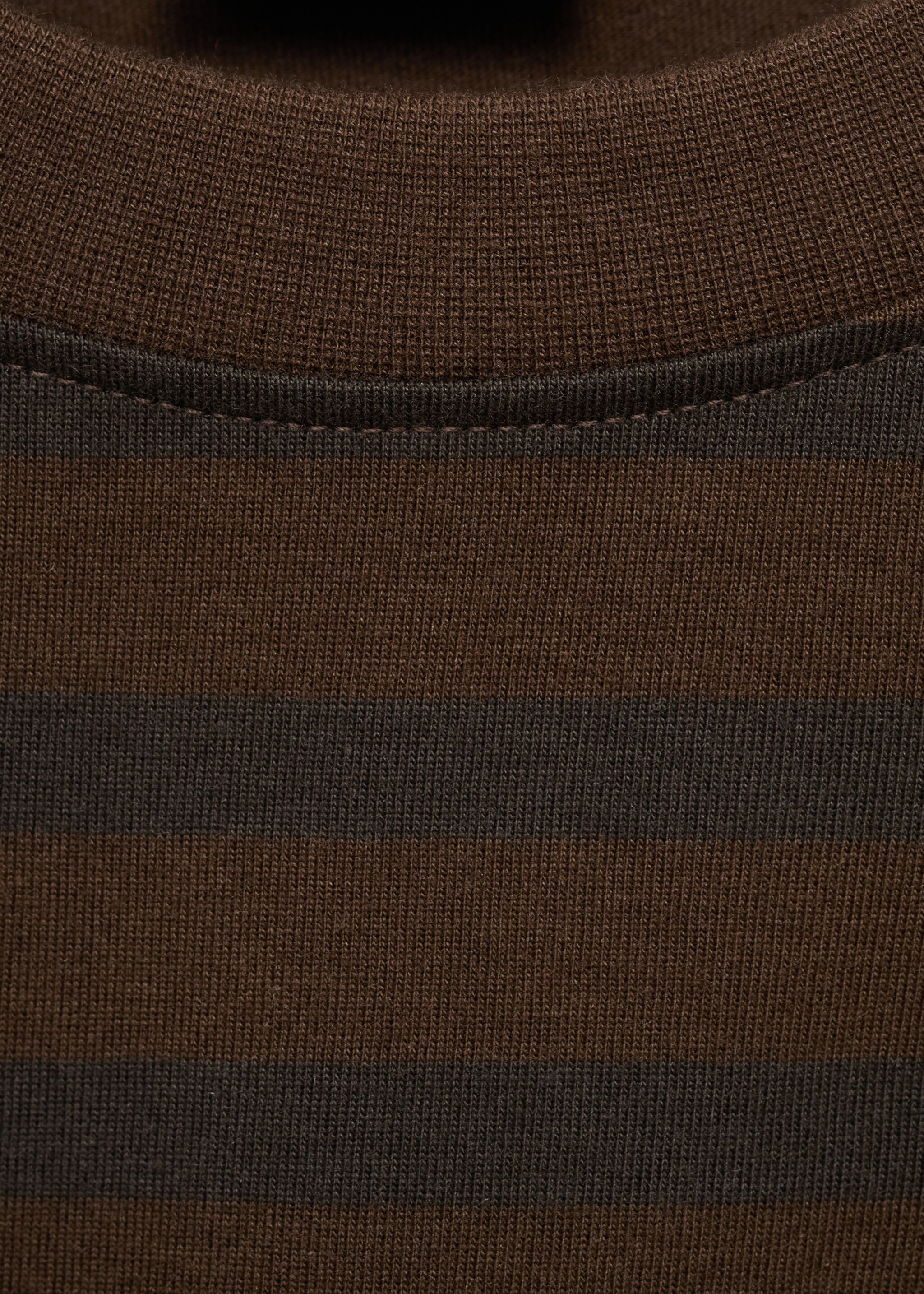 Gestreepte T-shirt 100% katoen relaxed fit - Detail van het artikel 8, Middenbruin. Ref: 17025980-00.