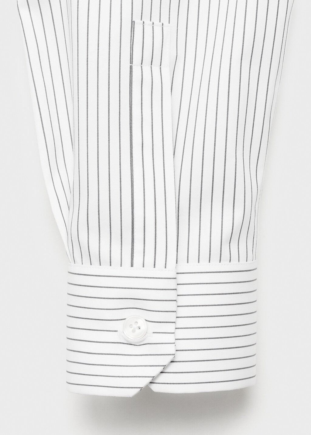 Regular-fit non-iron cotton striped shirt
