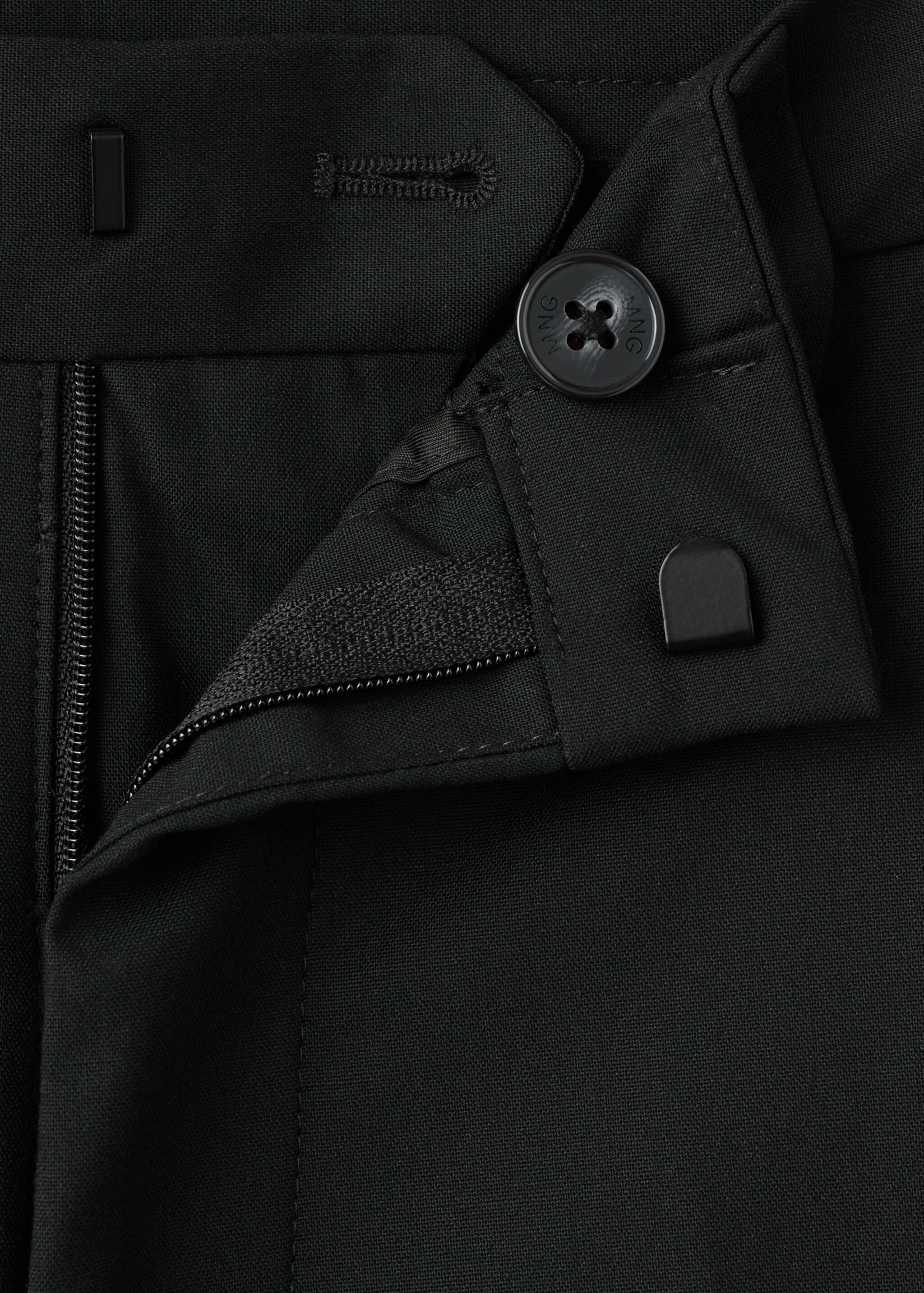 Straight suit trousers - Details of the article 8, Black. Ref: 17026330-00.