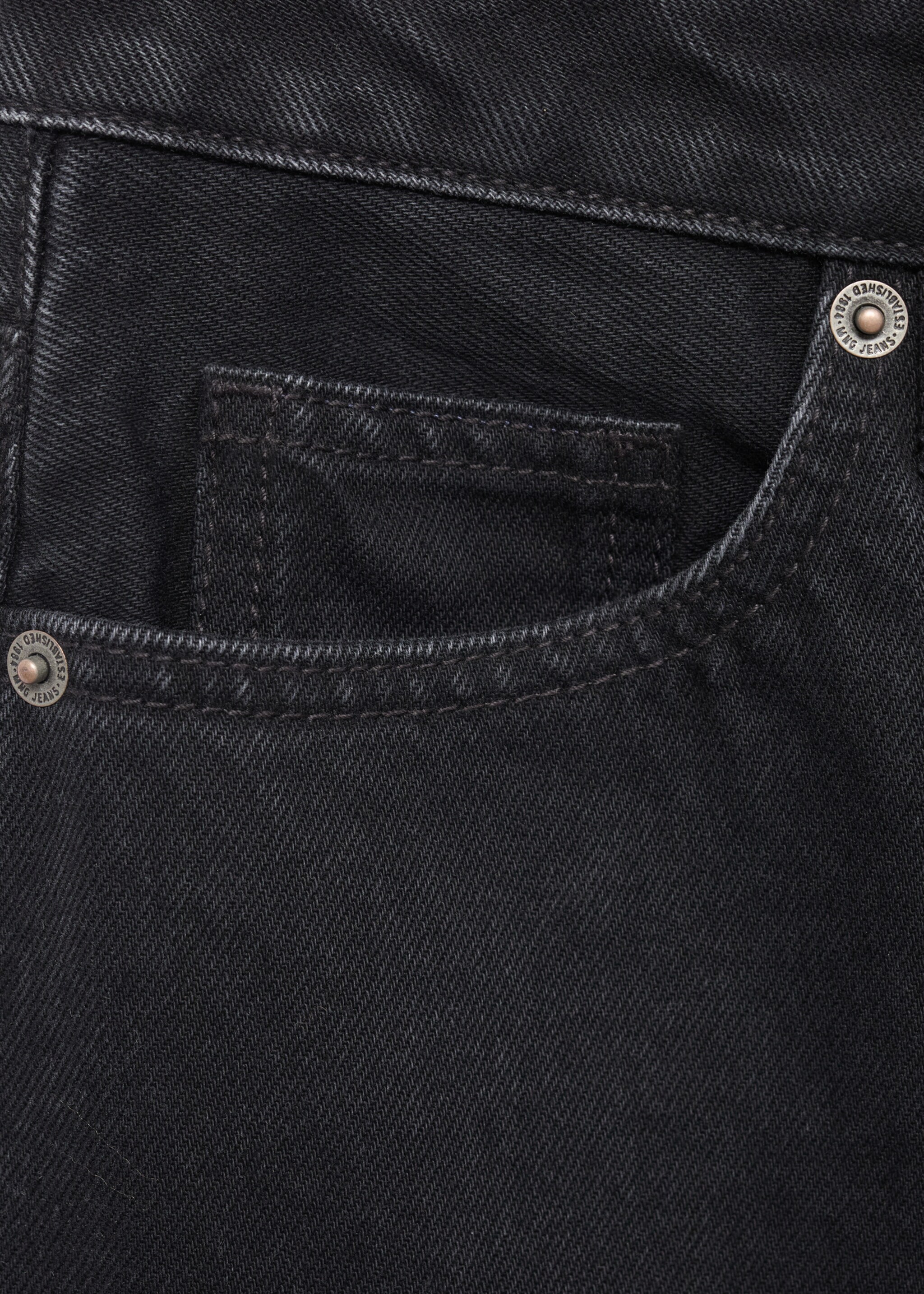 Mom2000 high-rise jeans - Details of the article 0, Black denim. Ref: 17026355-00.