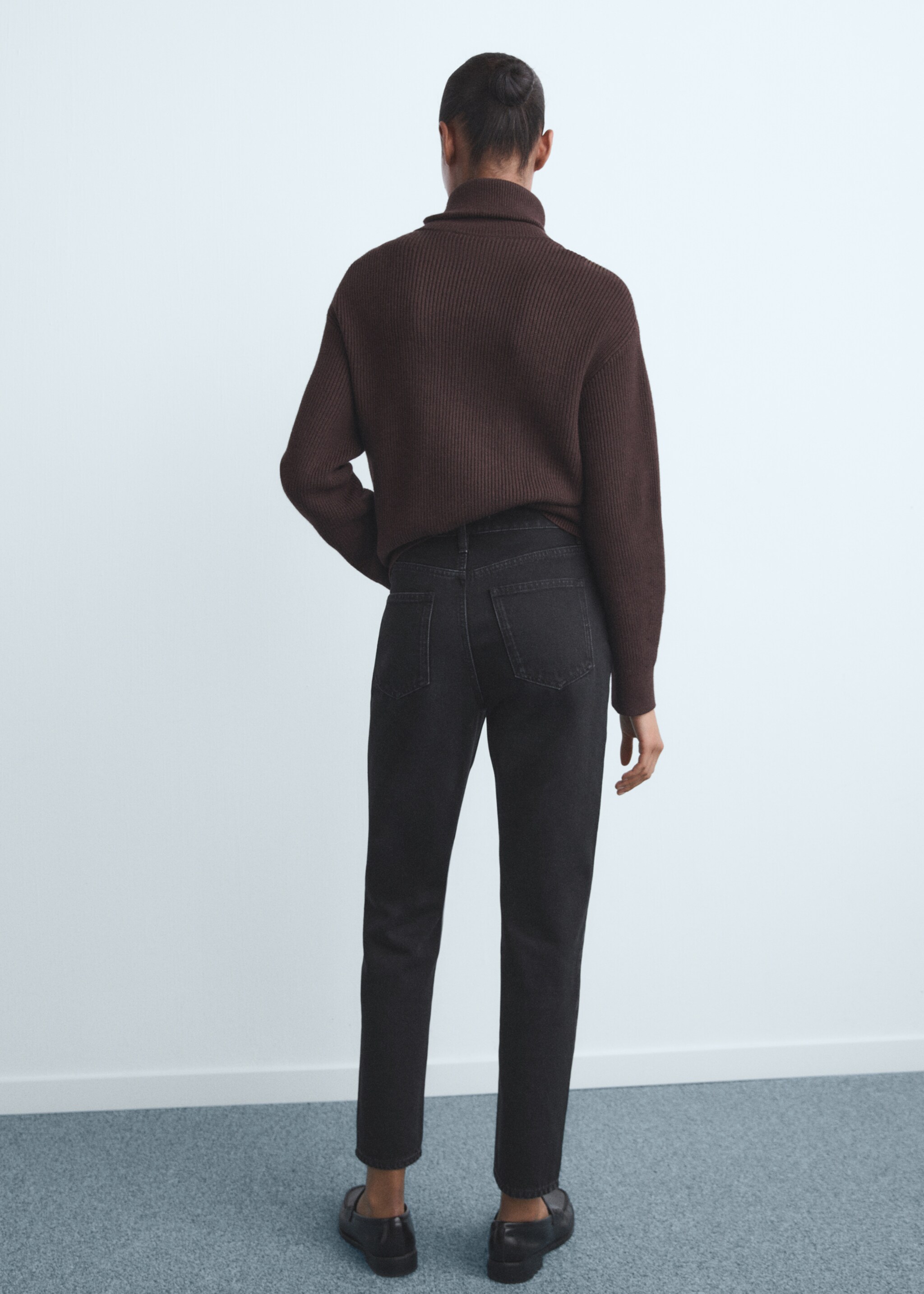 Mom2000 high-rise jeans - Reverse of the article, Black denim. Ref: 17026355-00.