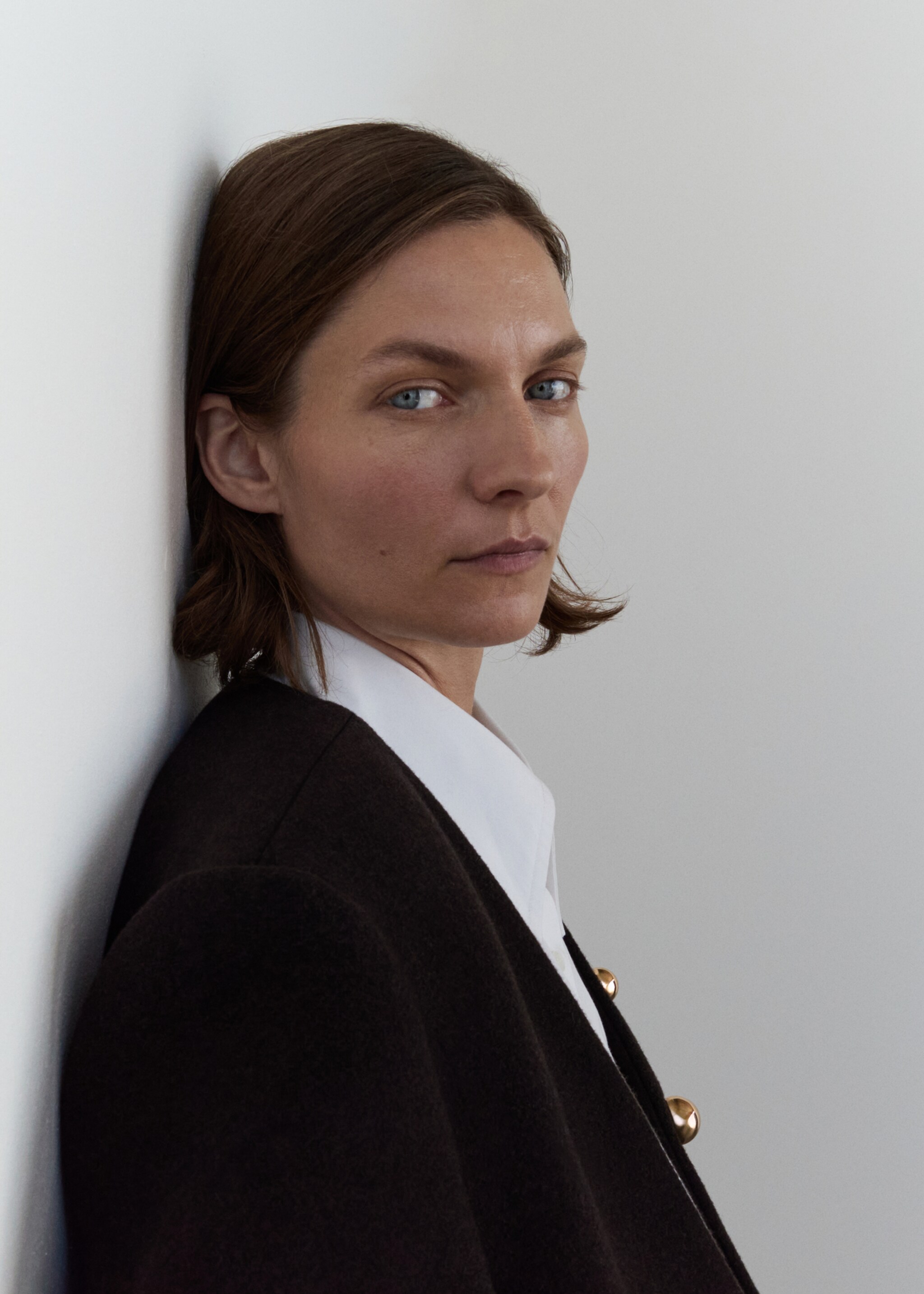 Wool overcoat - Details of the article 1, Chocolate. Ref: 17026362-00.