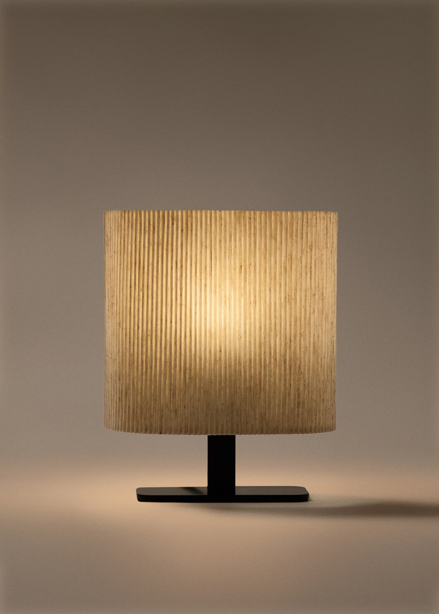 Plissierte Tischleuchte - Detail des Artikels 5