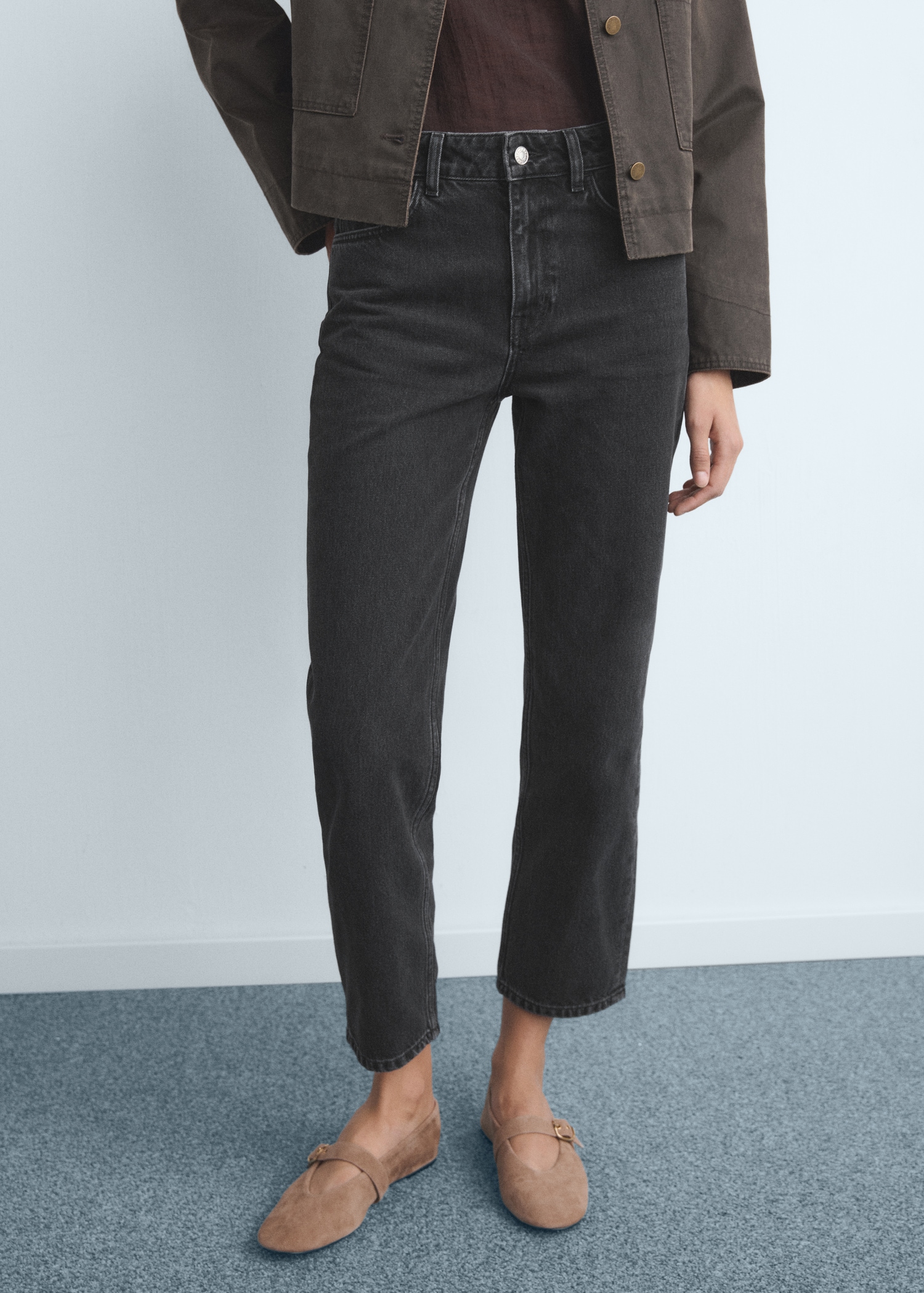 Jeans rectos tiro medio Mujer MANGO España (Península y Baleares)