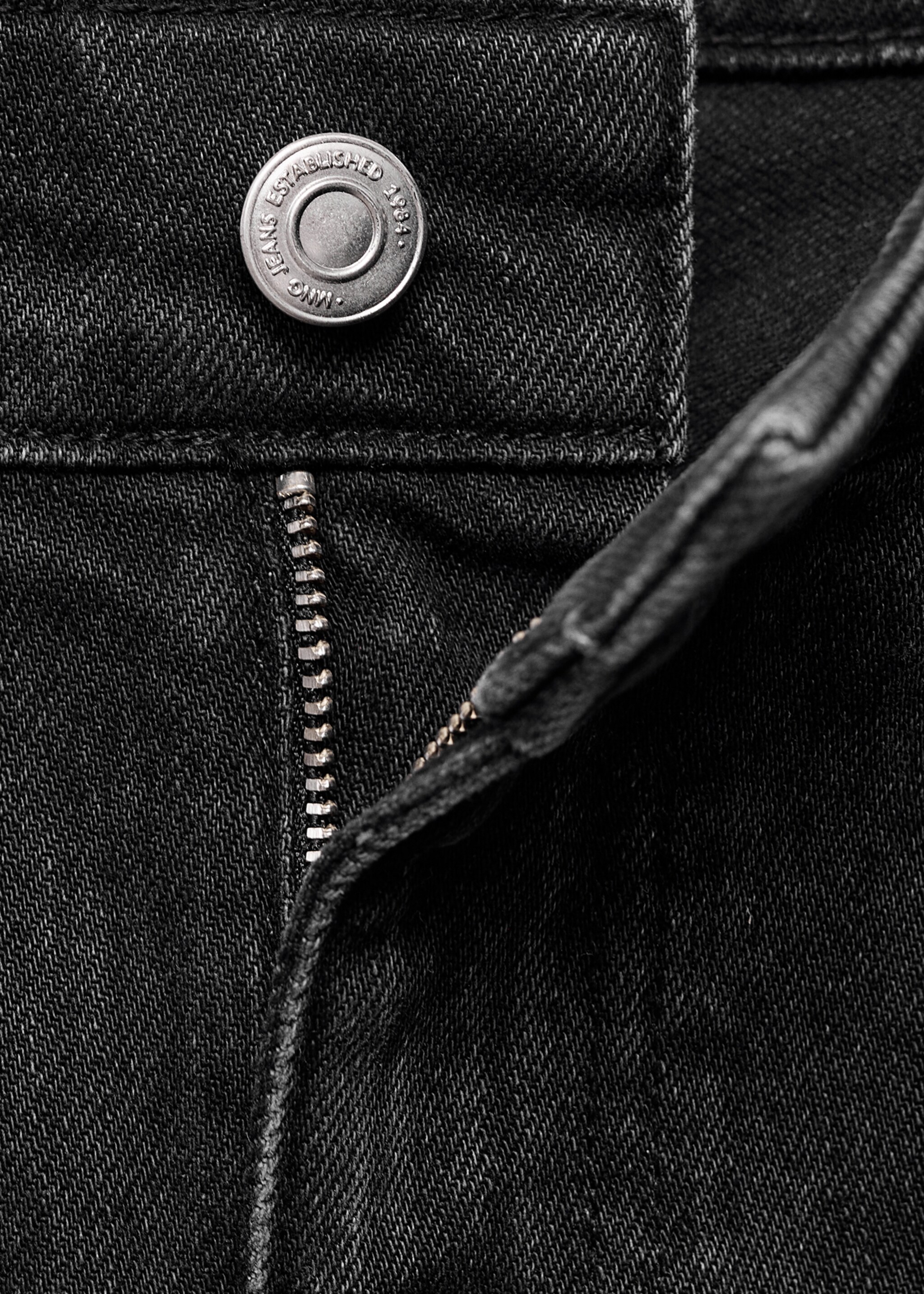 Mid-rise straight jeans - Details of the article 8, Black denim. Ref: 17026746-00.