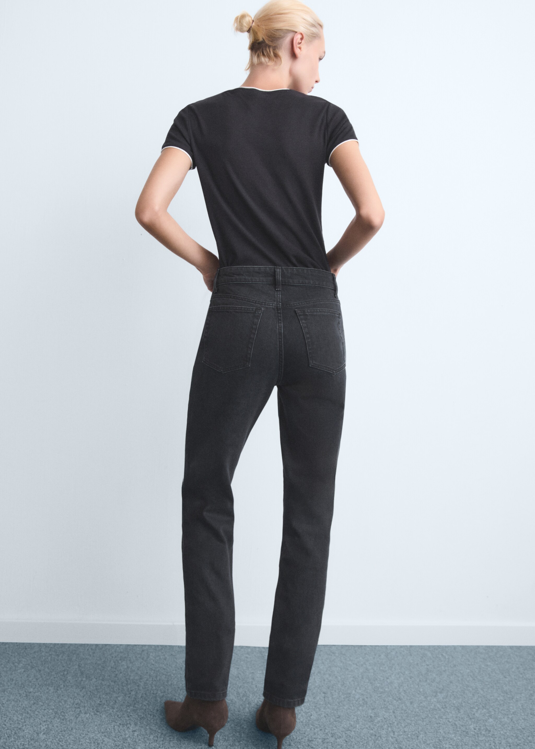 Mid-rise straight jeans - Reverse of the article, Black denim. Ref: 17026746-00.