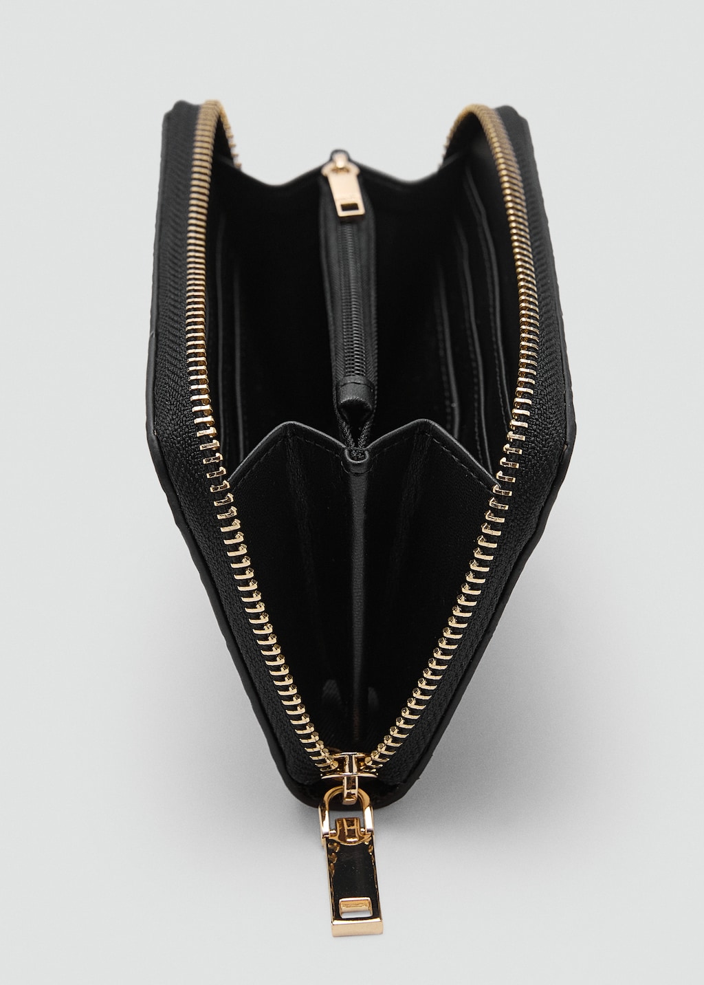 Medium glossy croc wallet