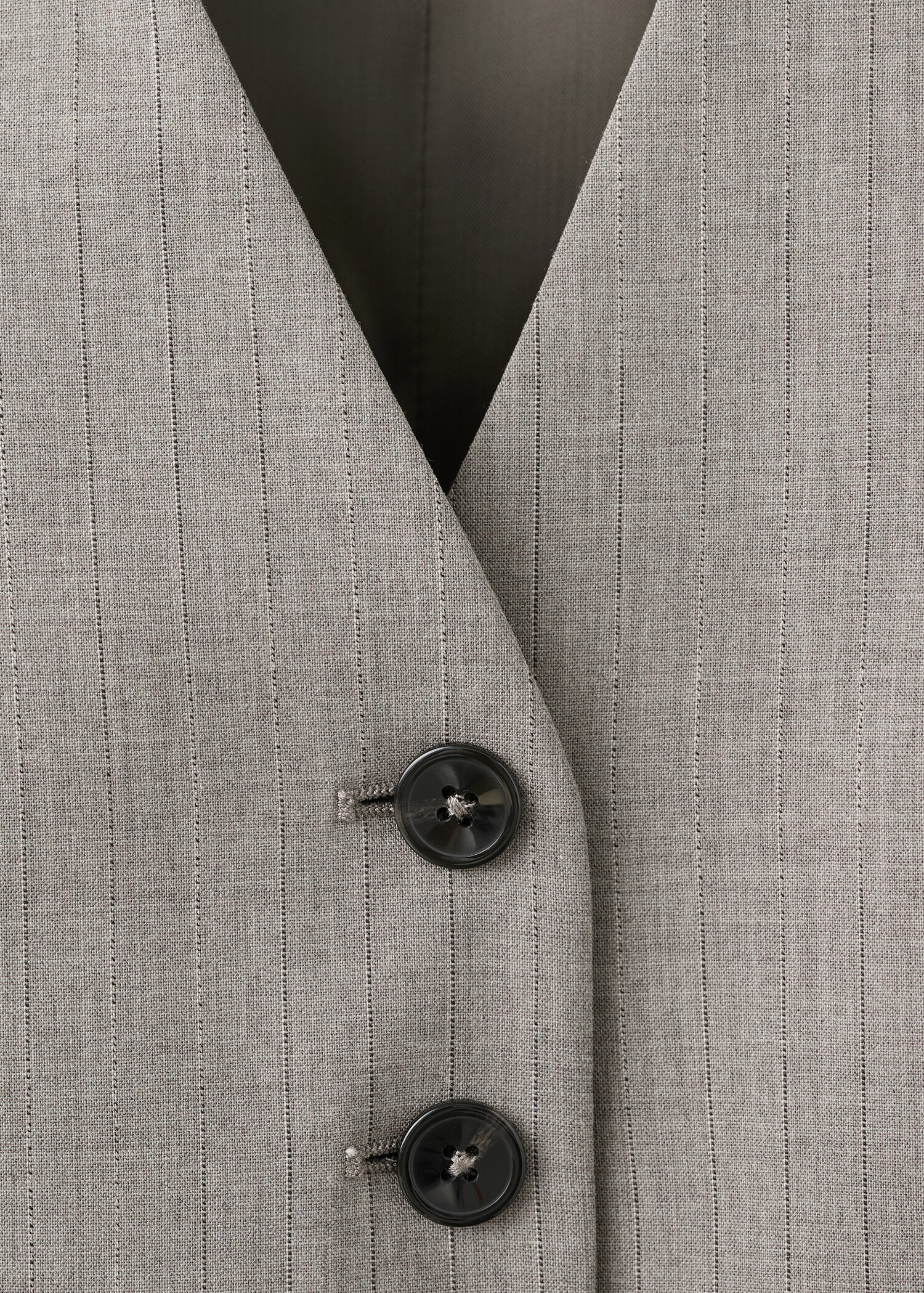 Wool-blend suit waistcoat - Details of the article 8