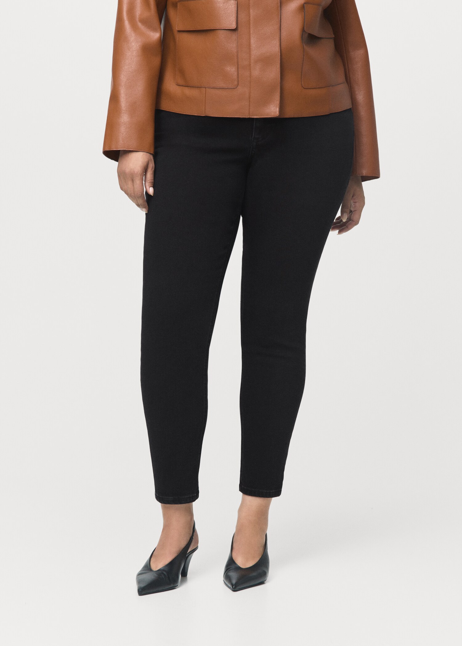 Mid-rise skinny jeans - Details of the article 5