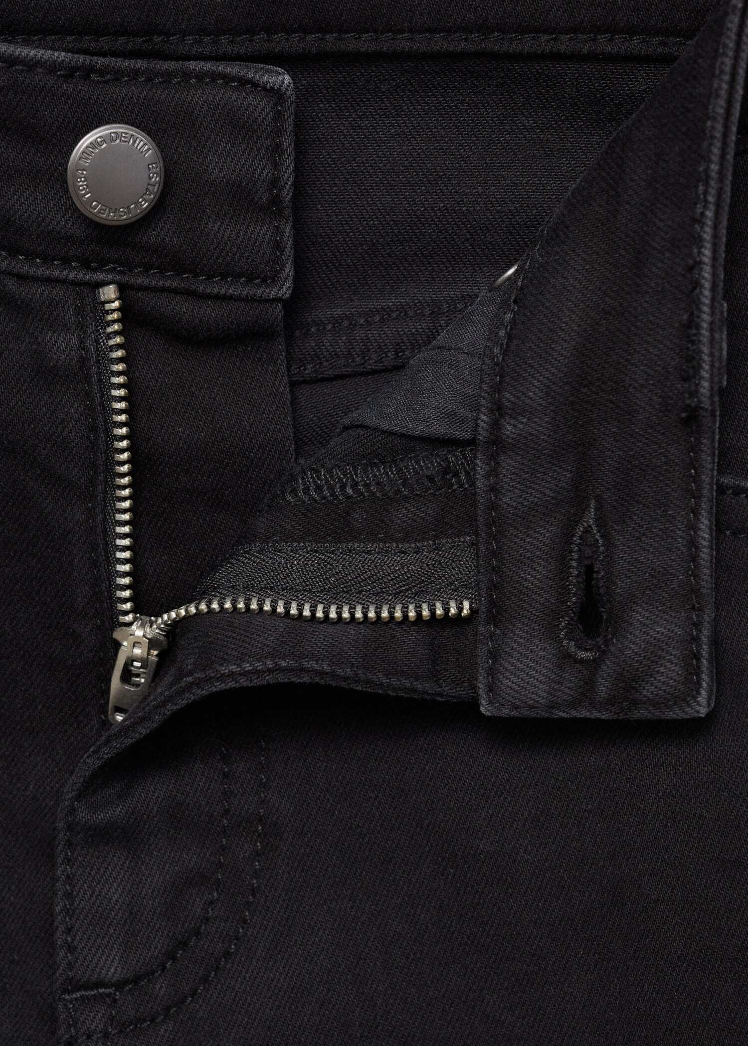 Mid-rise skinny jeans - Details of the article 8