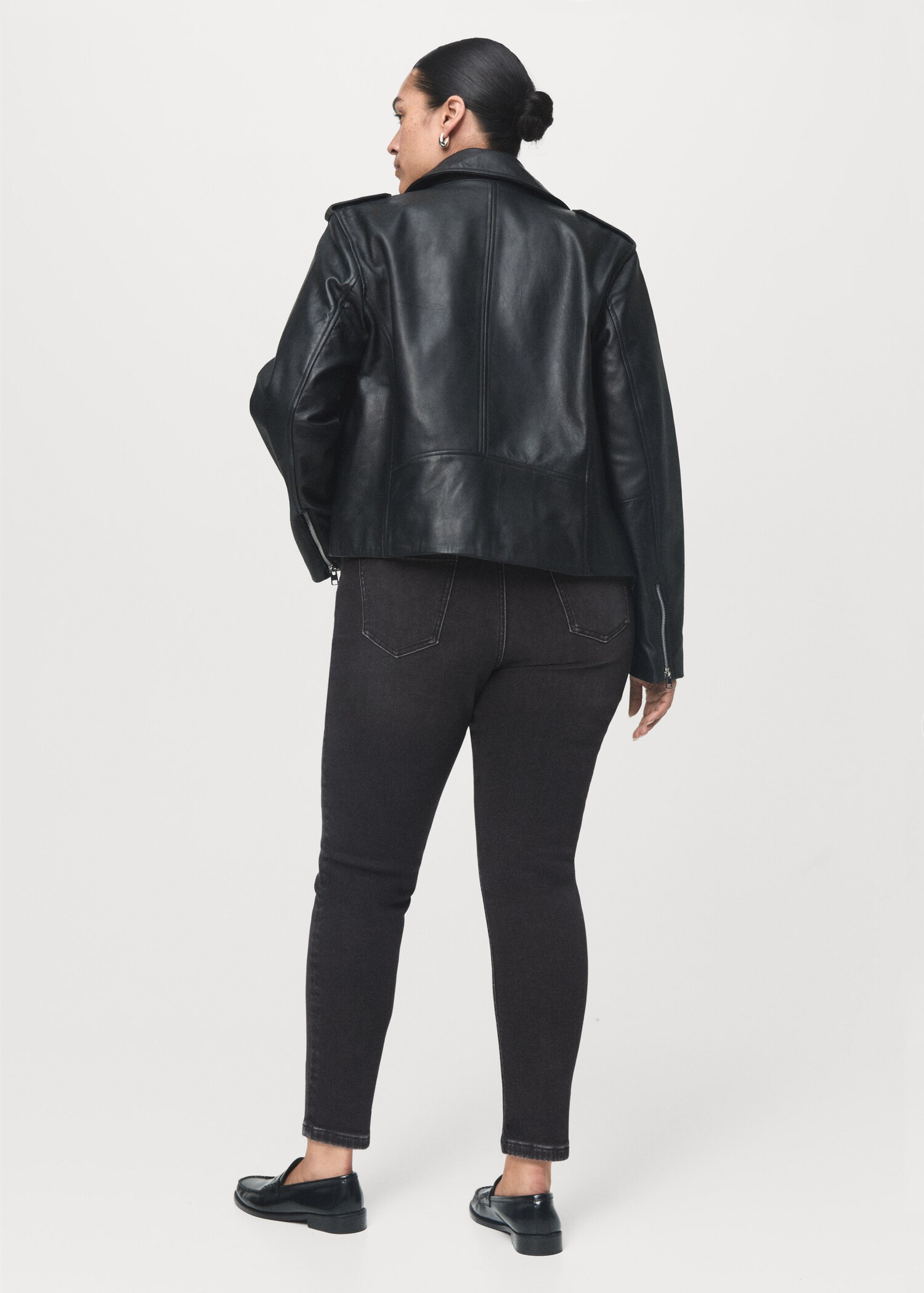 Mid-rise skinny jeans - Details of the article 4