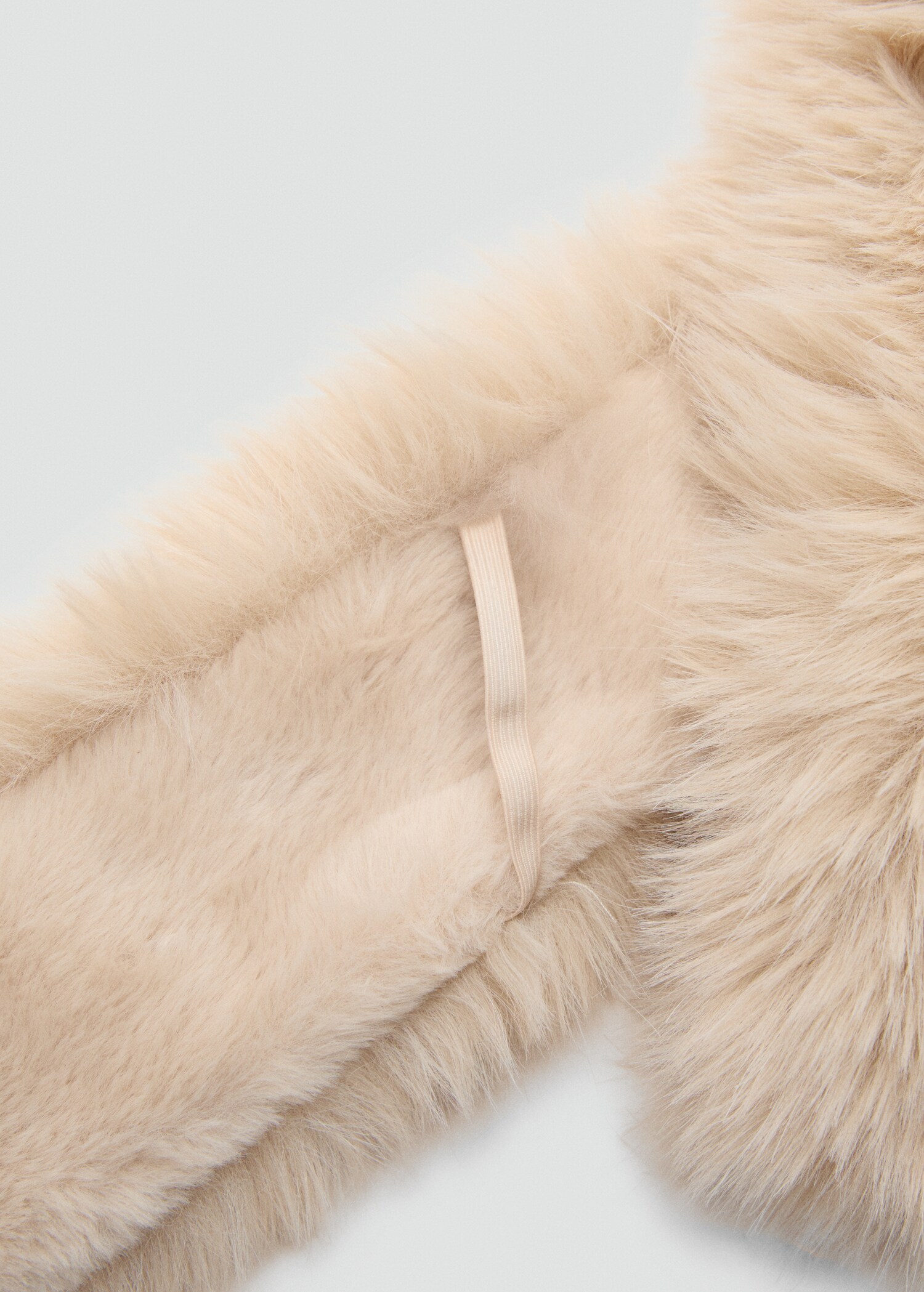 Faux fur effect scarf - Medium plane