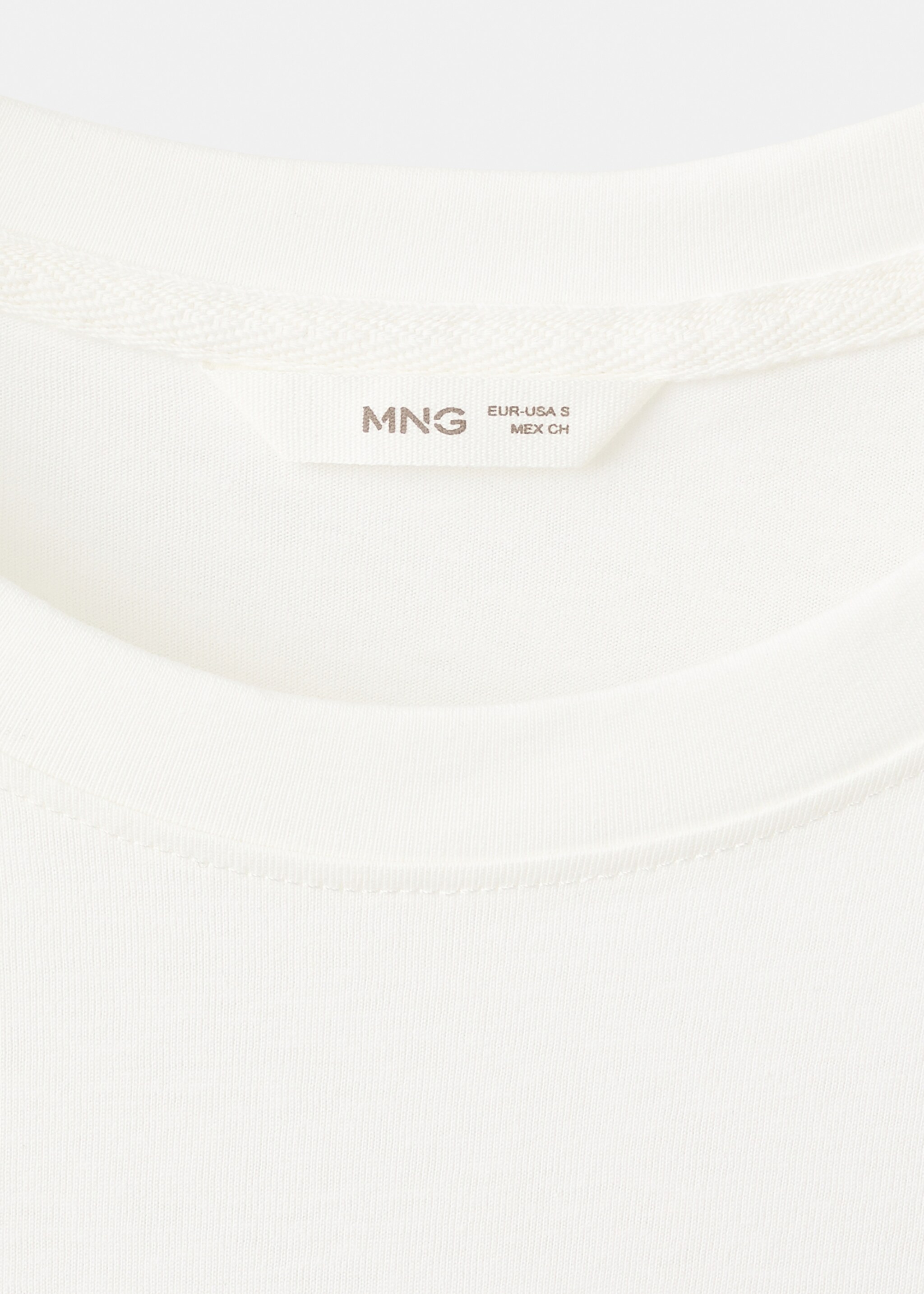 T-shirt captain - Details of the article 8, Off White. Ref: 17027769-00.