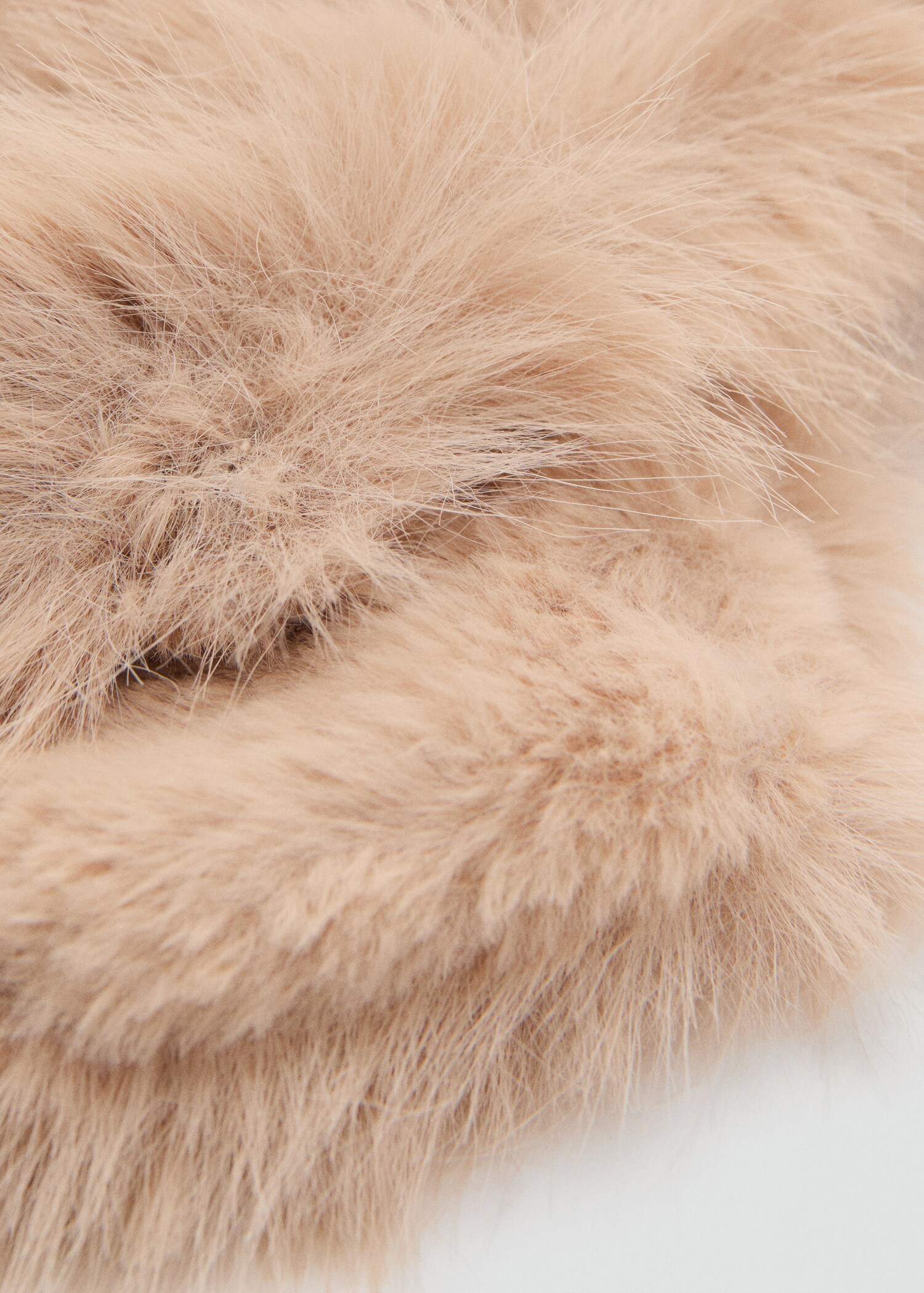 Faux fur effect scarf - Medium plane