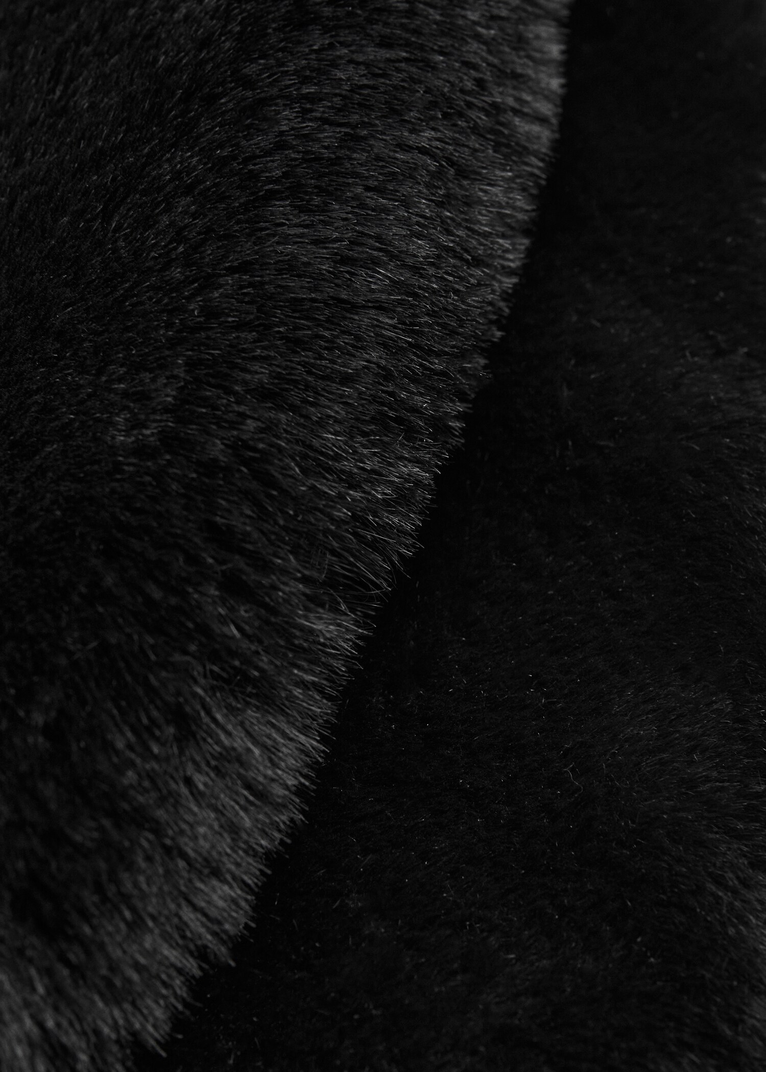 Faux fur effect scarf - Medium plane