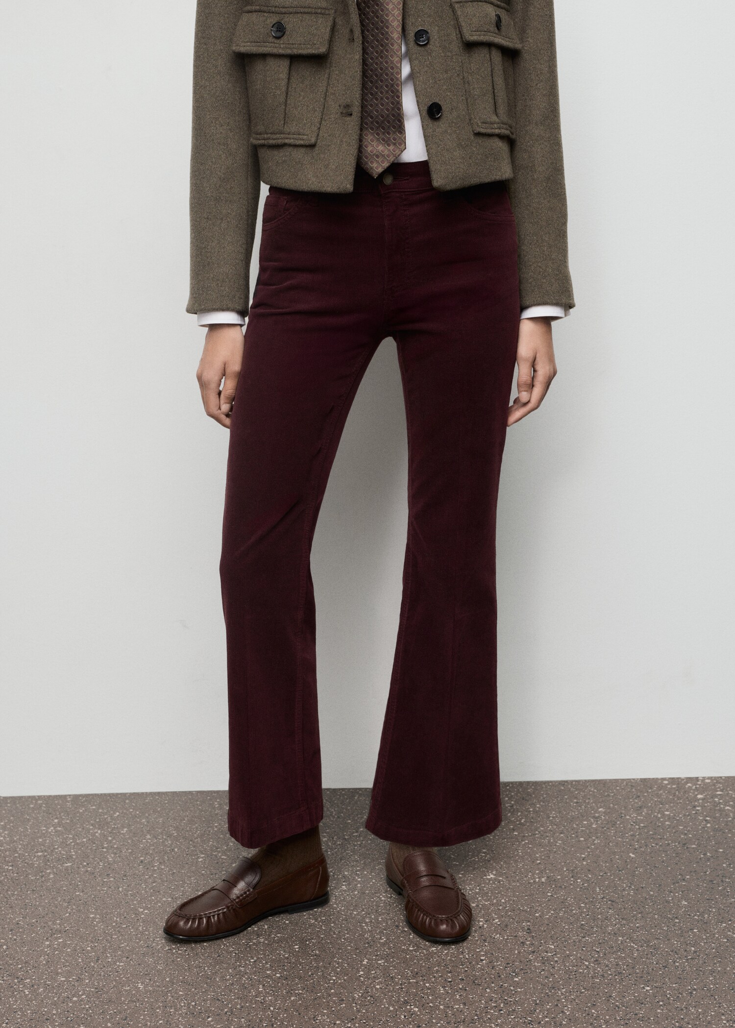 Flared-Jeans aus Cord - Mittlere Ansicht