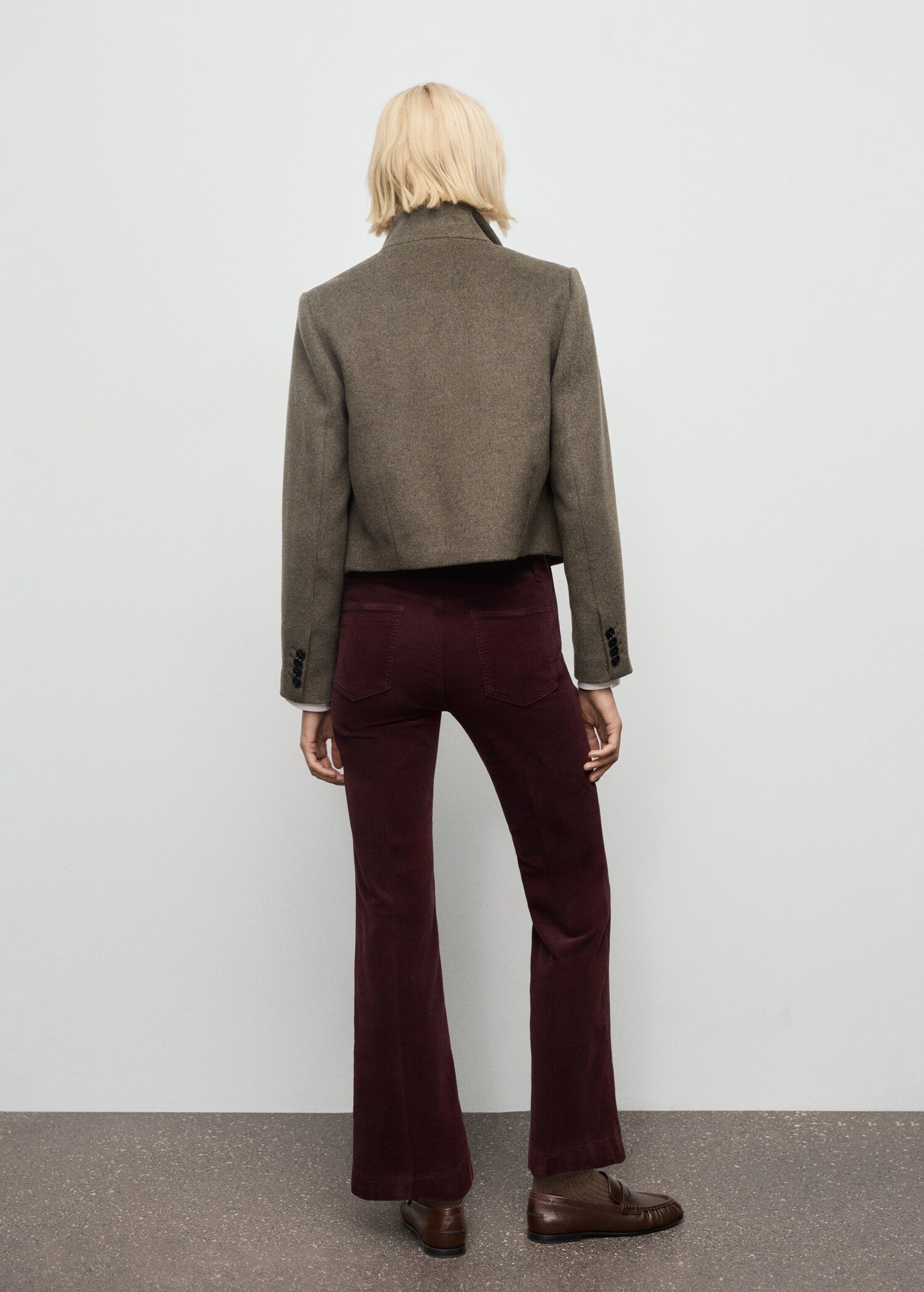 Flared-Jeans aus Cord - Rückseite des Artikels