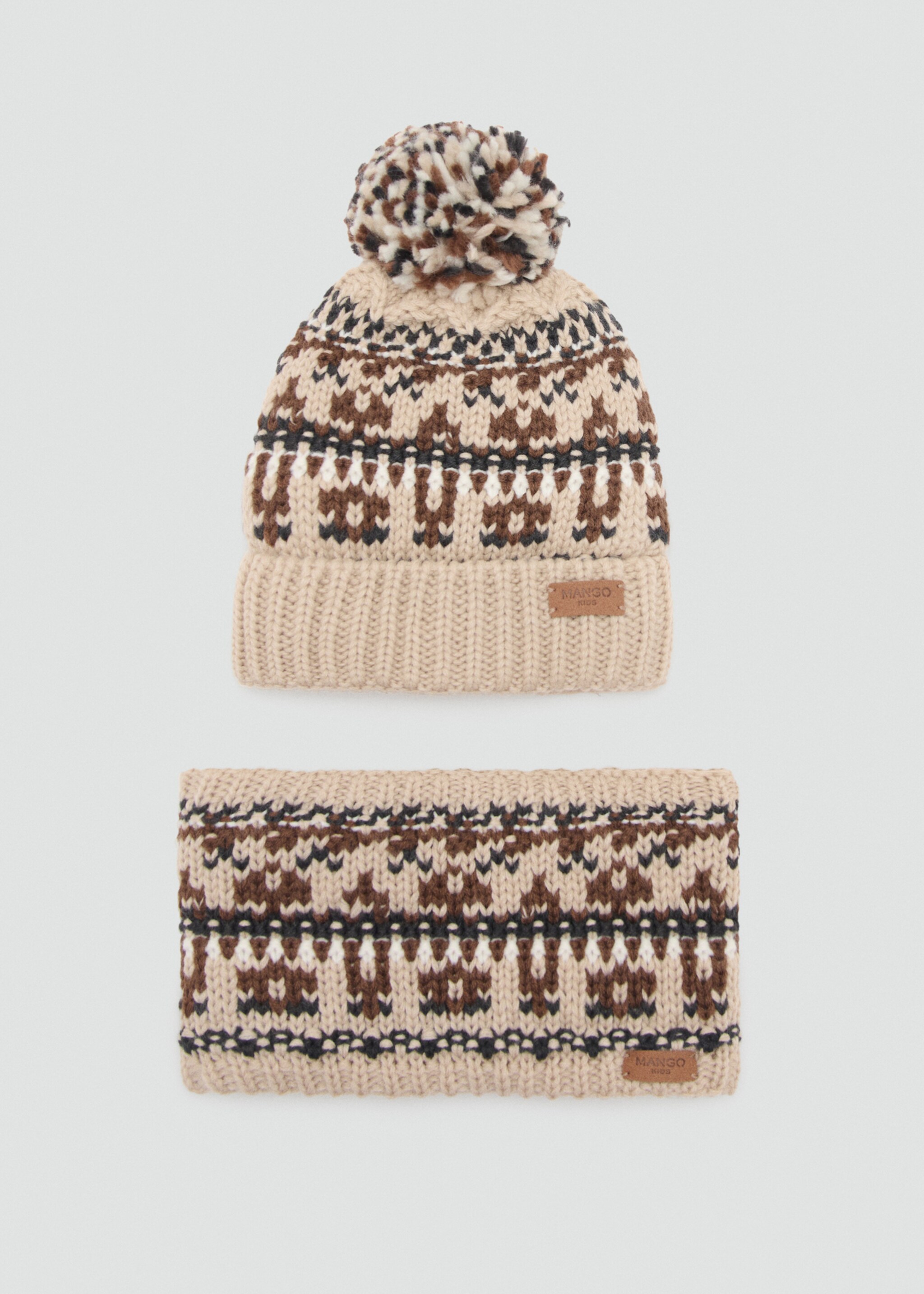 Knitted bobble hat - Details of the article 2, Sand. Ref: 17027778-00.