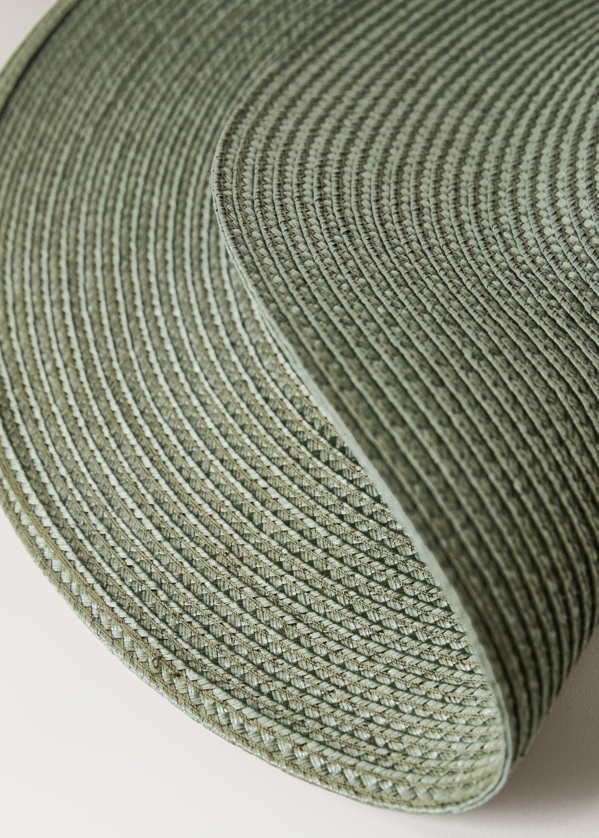 Polypropylene placemats - Details of the article 2, Green. Ref: 17027787-00.