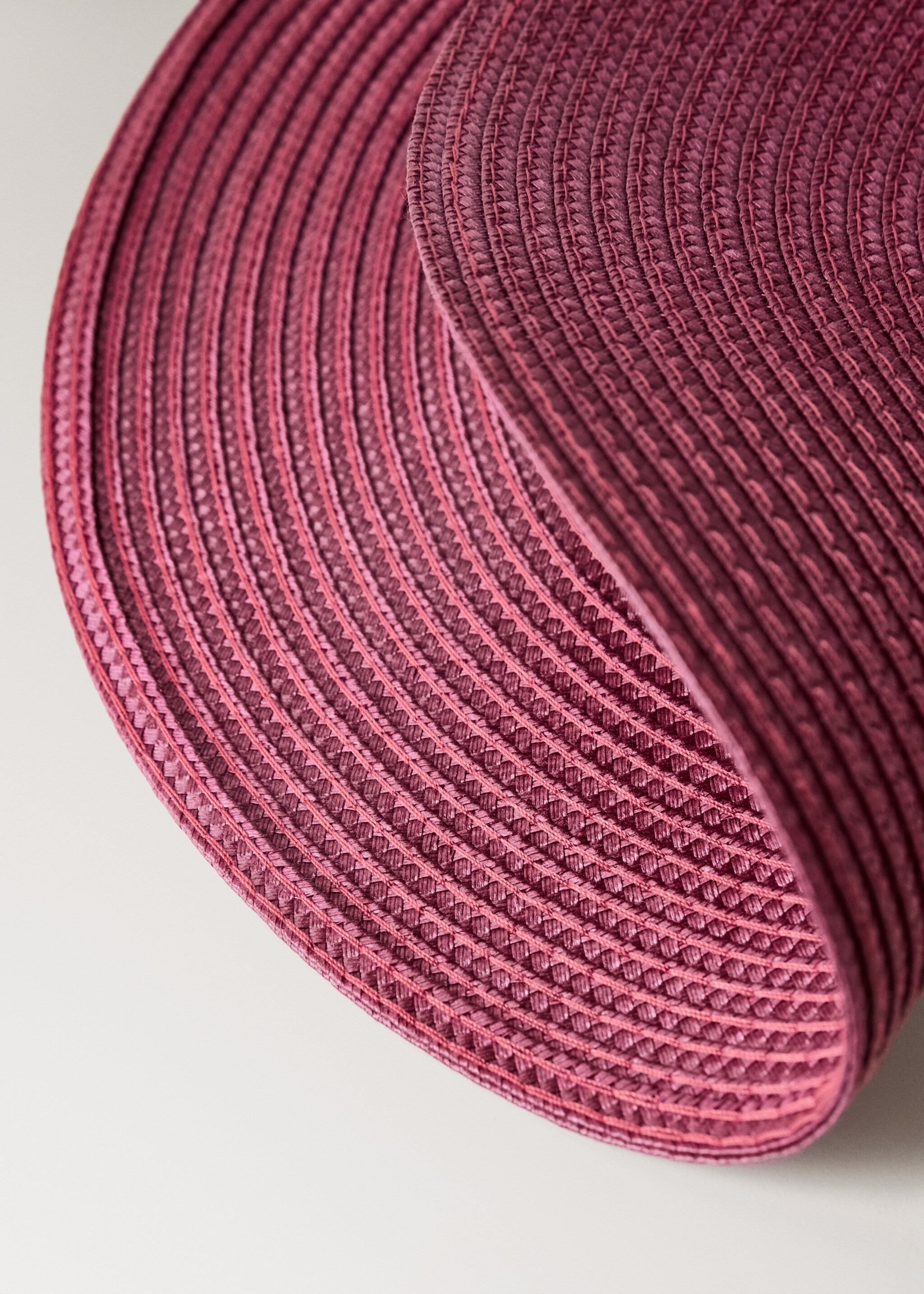 Polypropylene placemats - Details of the article 2, Red. Ref: 17027787-00.