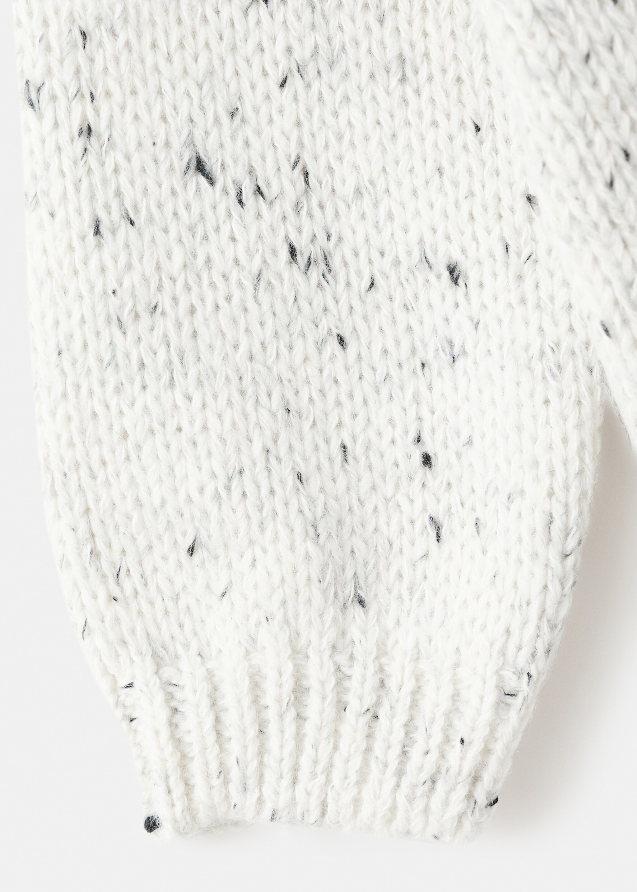 Buttoned flecked sweater - Details of the article 0, White. Ref: 17027790-00.