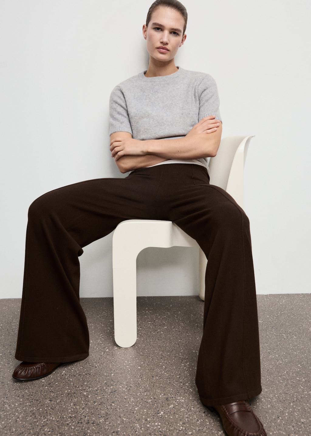 Knitted trousers with stitching detail