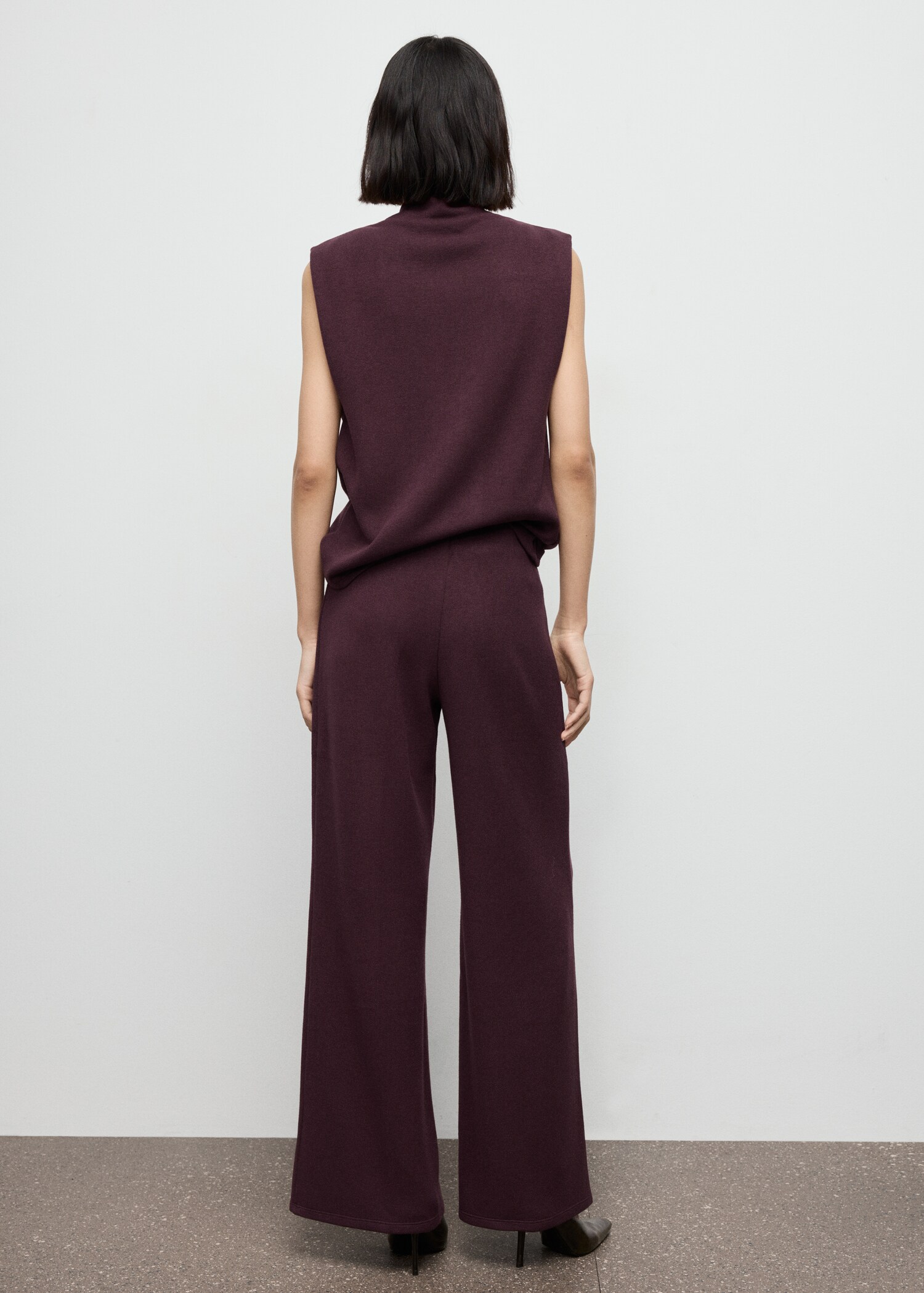 Seam-detail straight-fit trousers - Reverse of the article