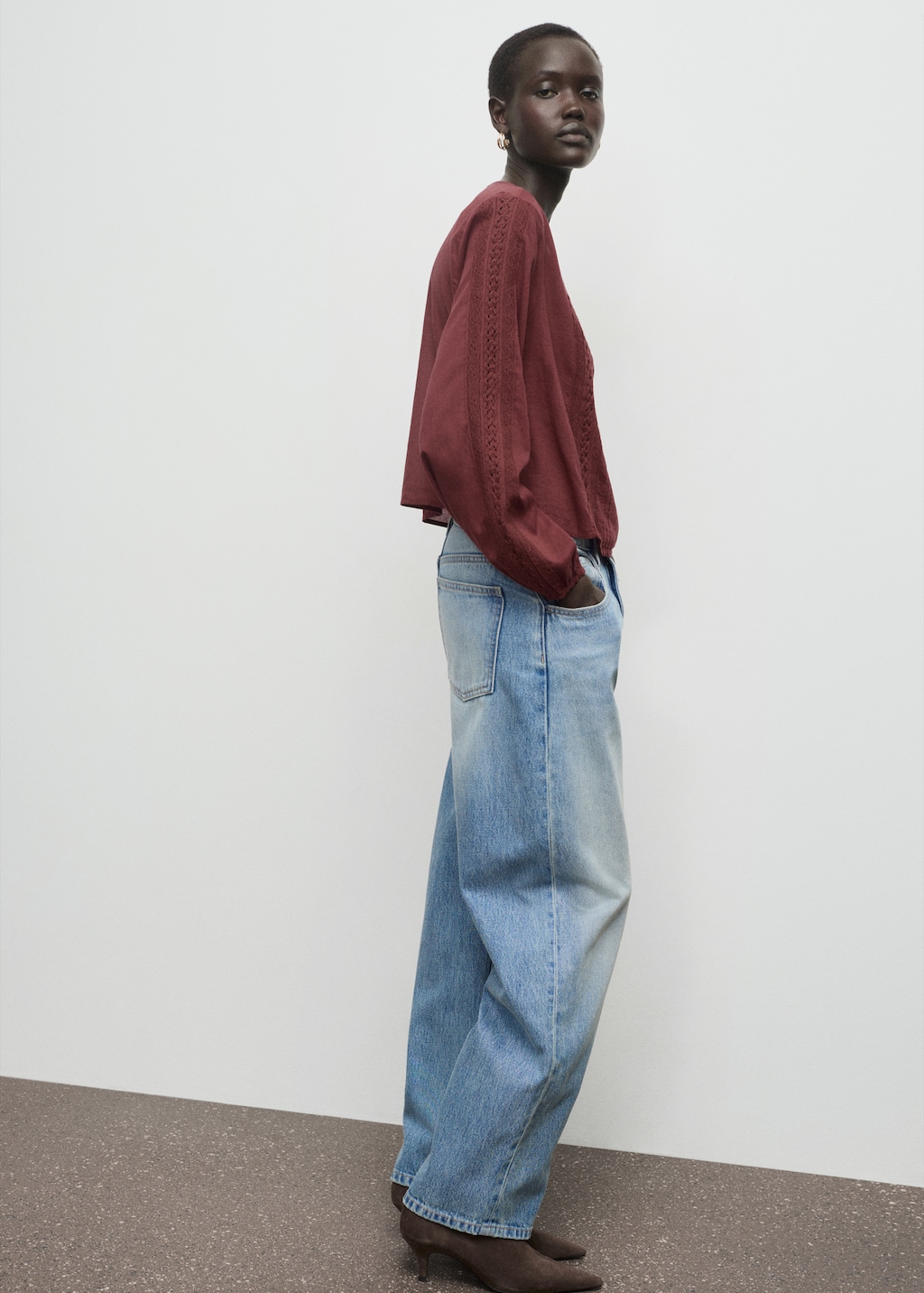 Embroidered puff-sleeve blouse