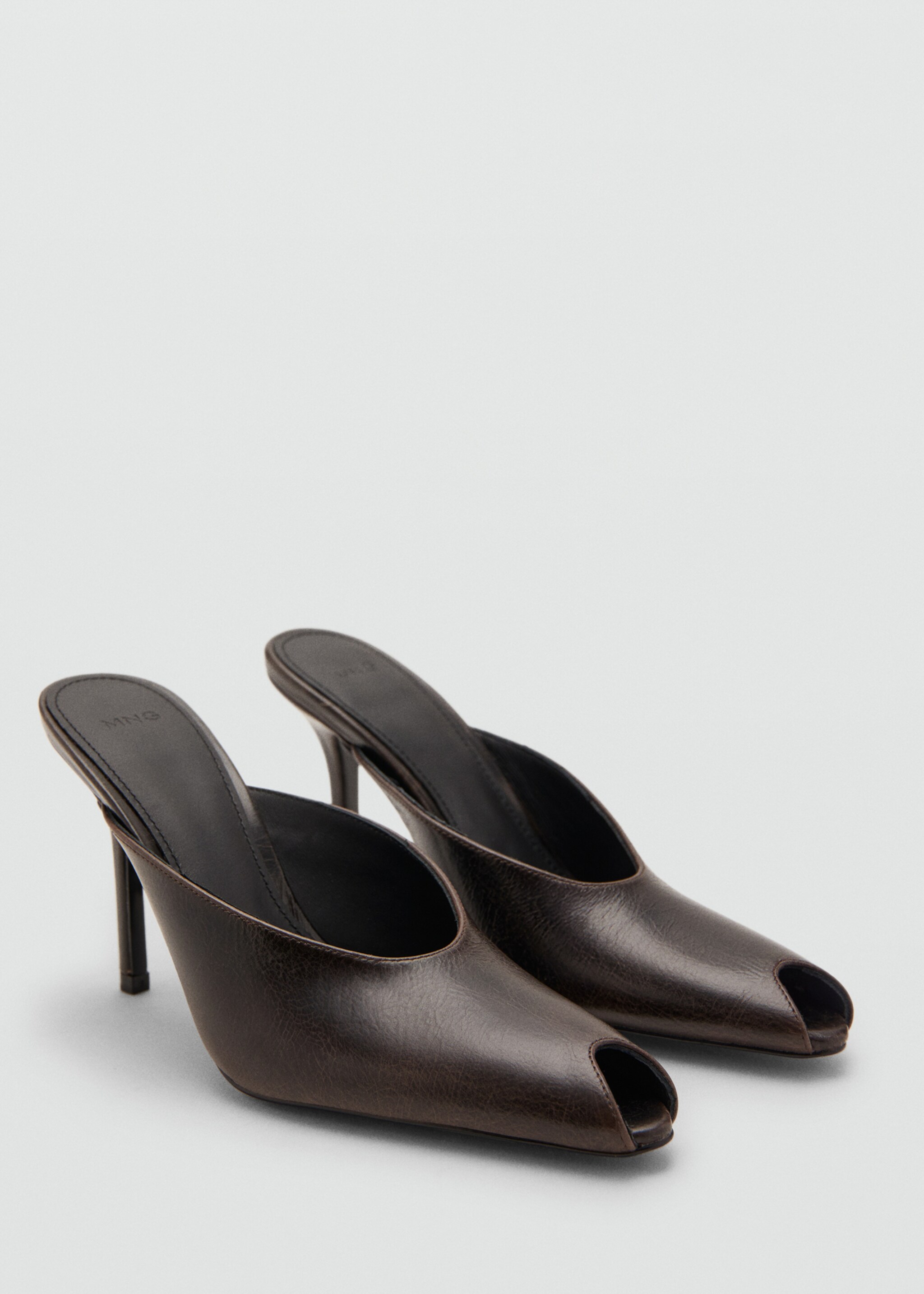 Open-toe leather shoes - Medium plane, Chocolate. Ref: 17027812-00.