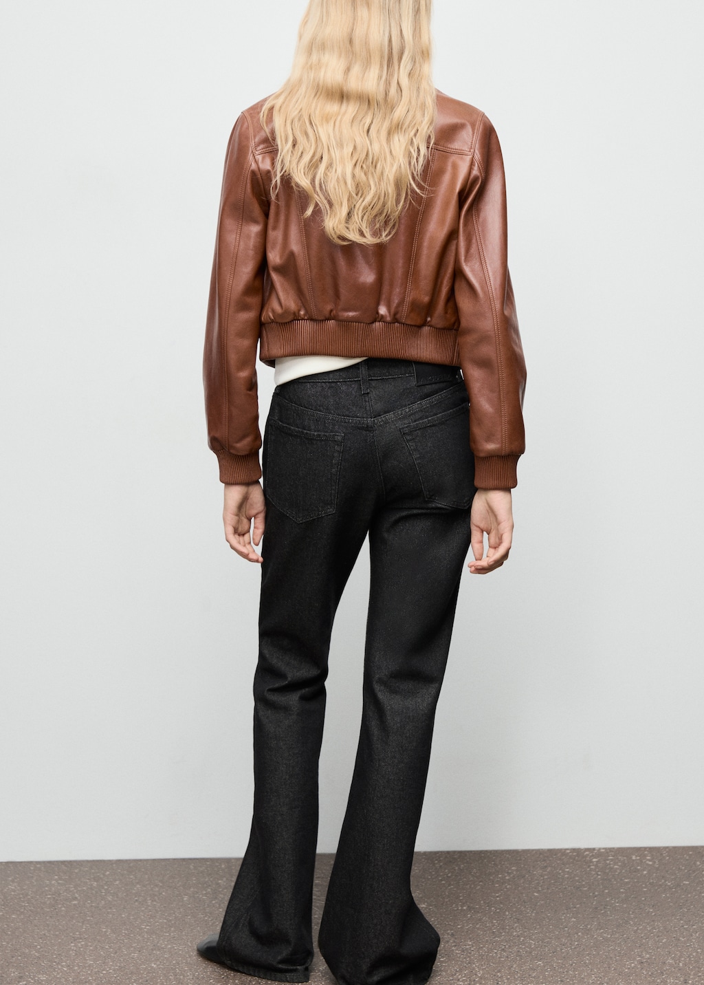 Flared rinse-wash jeans