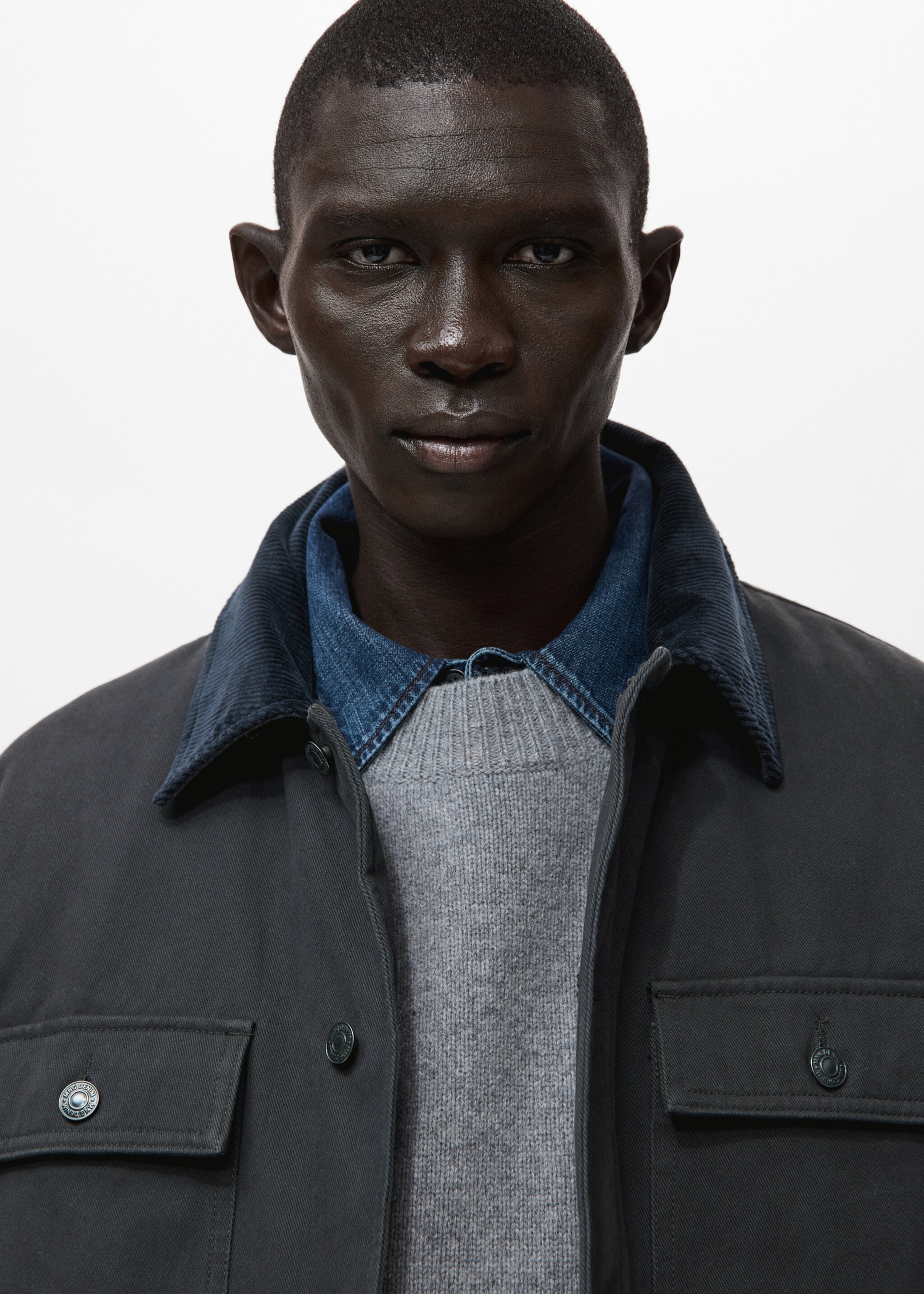 Jacket with pockets and corduroy collar - Details of the article 1, Charcoal. Ref: 17027885-00.