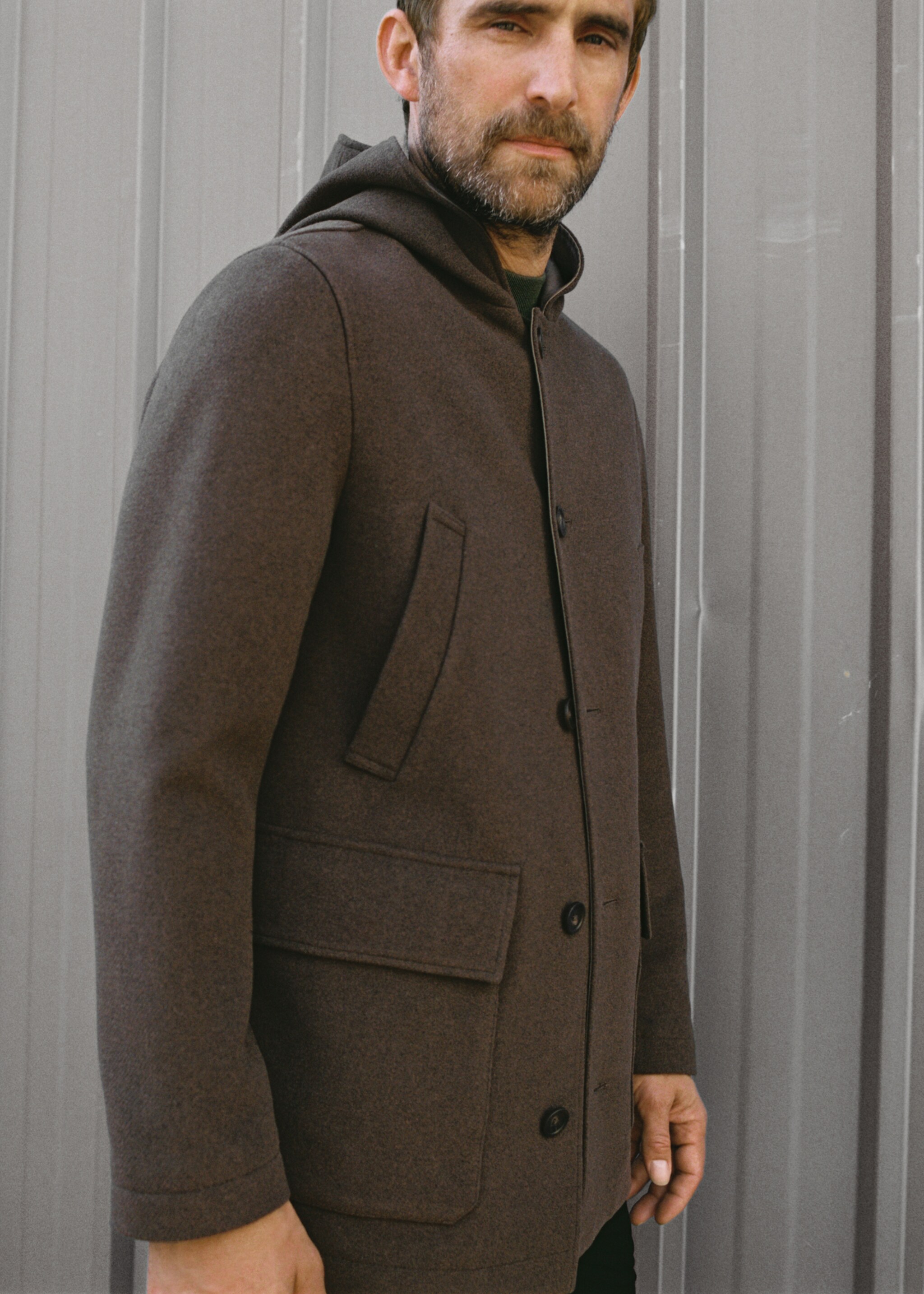 Huvad ylle-blandad rock - Detaljer om artikeln 3, Mellanbrun. Ref: 17027891-00.