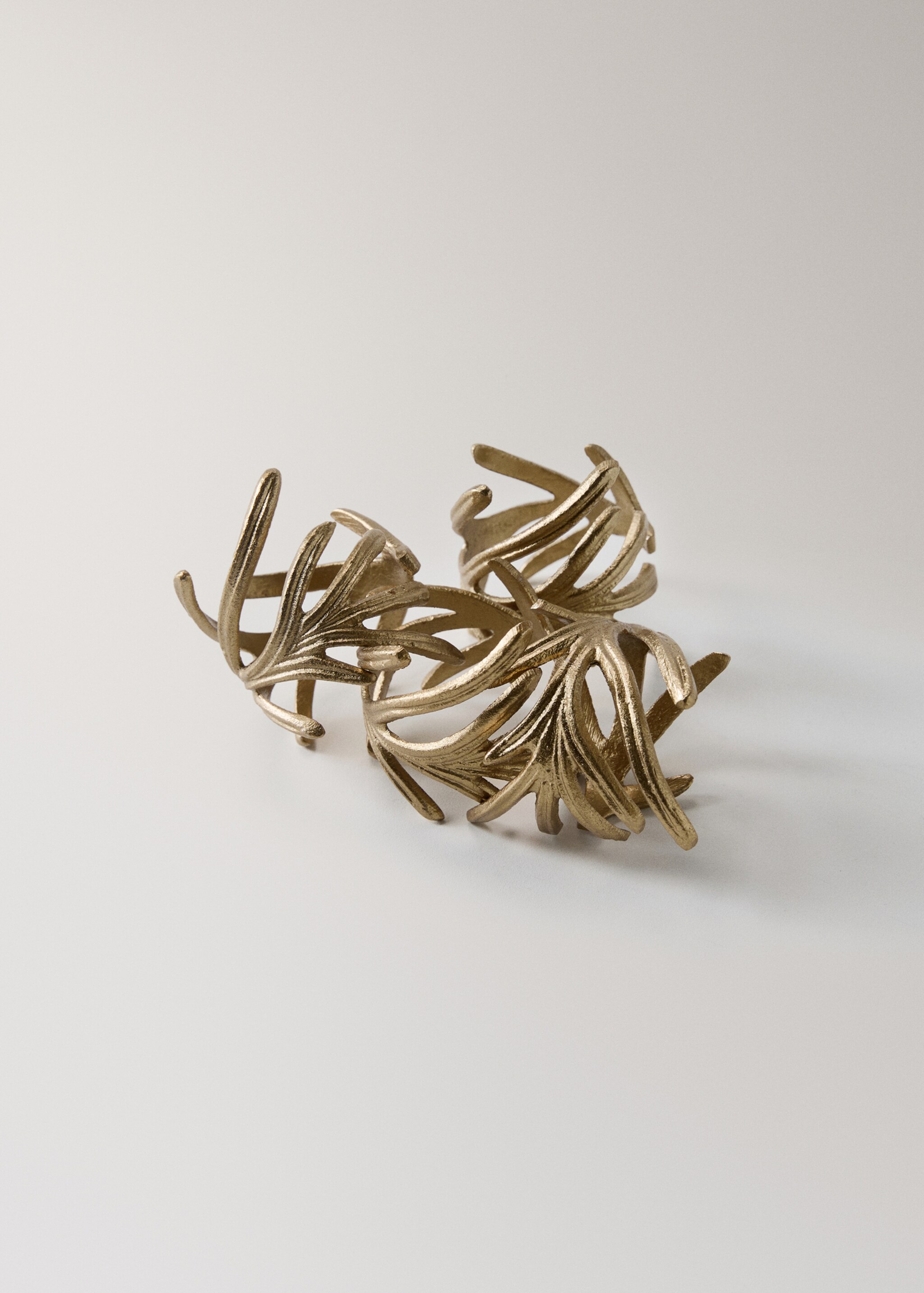 Decorative leaf napkin pack - Details of the article 3, Gold. Ref: 17027907-00.